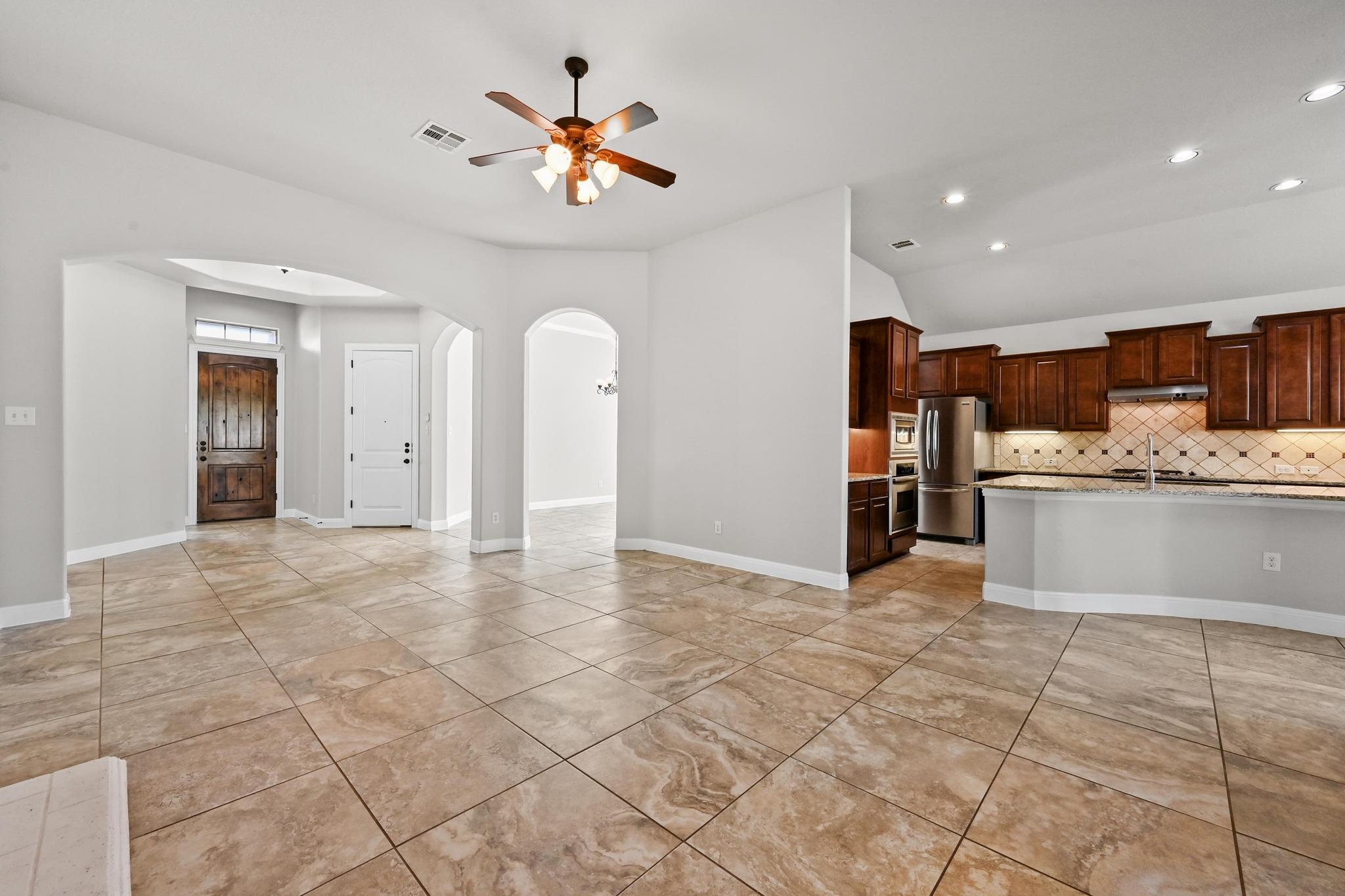 645 Clear Springs Holw, Buda, TX 78610