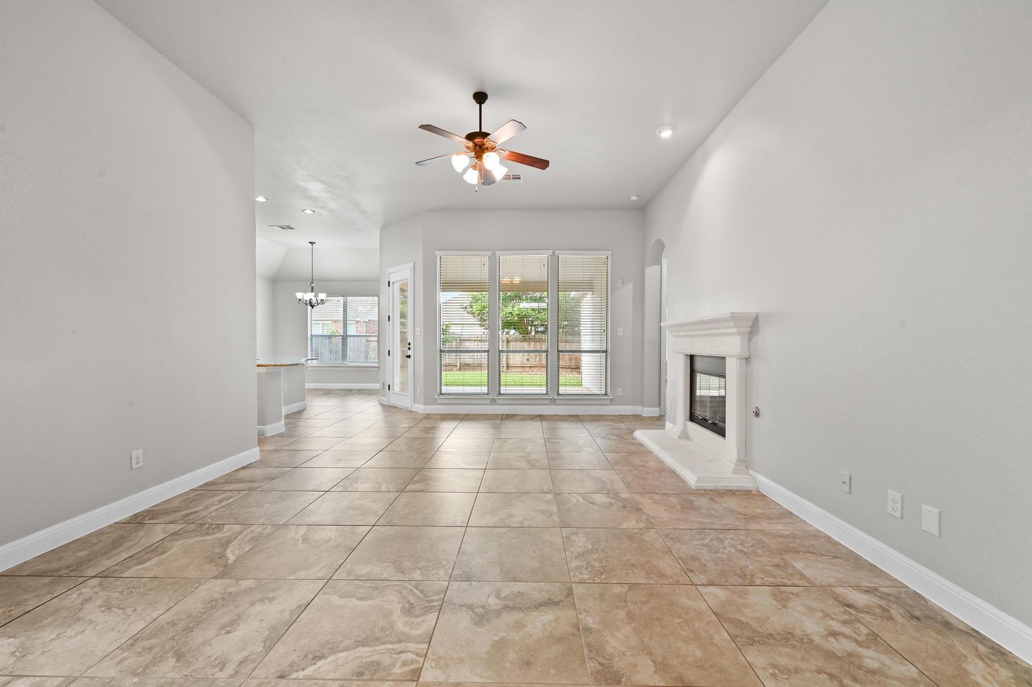 645 Clear Springs Holw, Buda, TX 78610