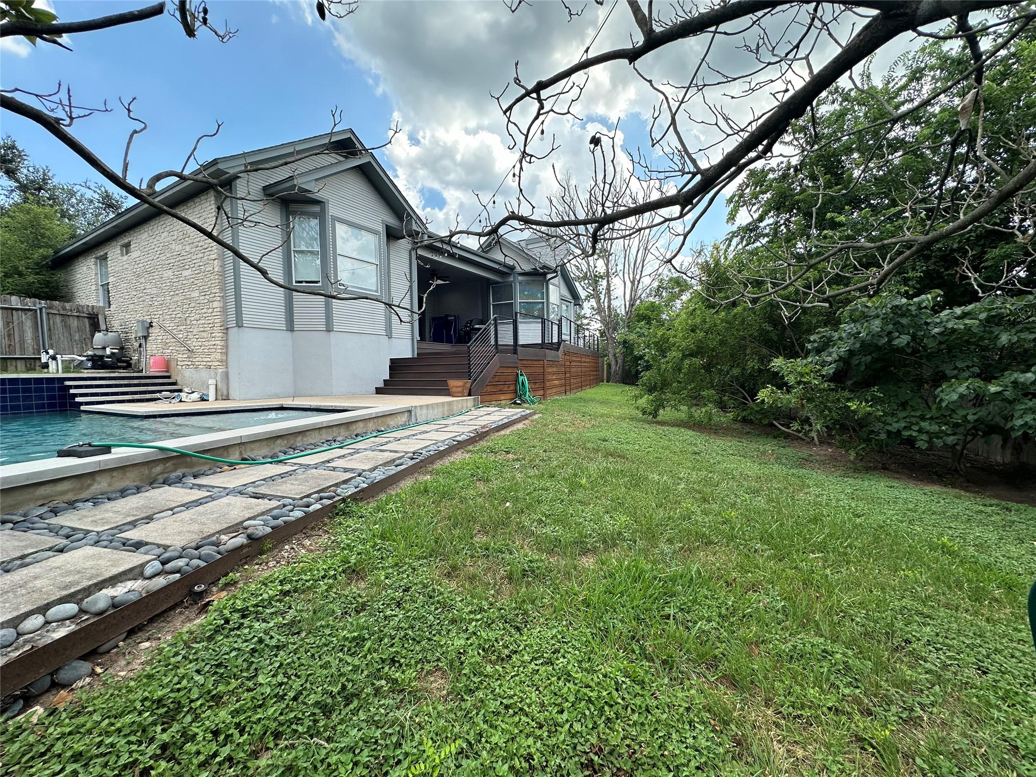 7406 Curly Leaf Cv, Austin, TX 78750