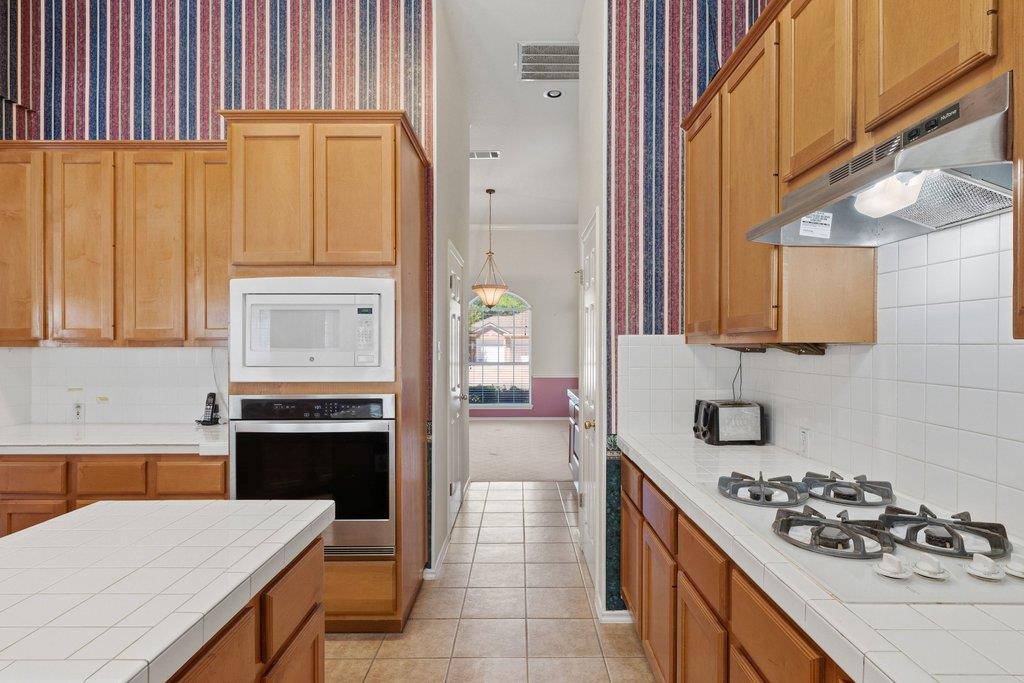 1606 Menteer Dr, Cedar Park, TX 78613