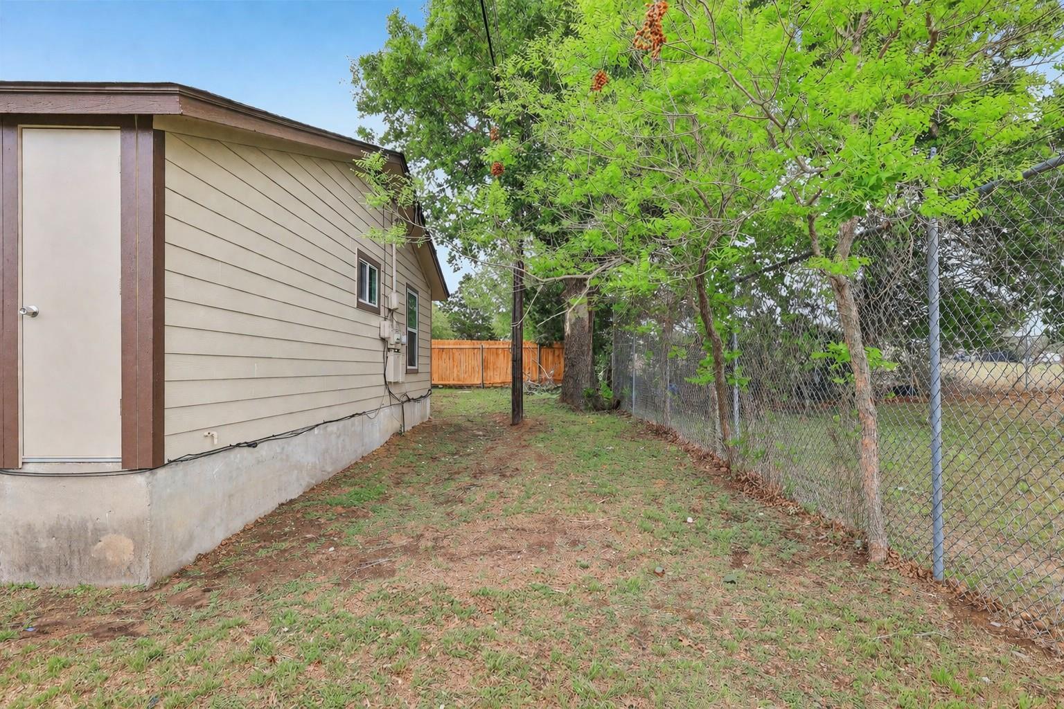 200 Monterrey St # A & B, Elgin, TX 78621