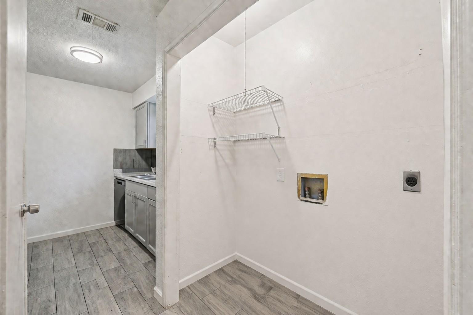 200 Monterrey St # A & B, Elgin, TX 78621