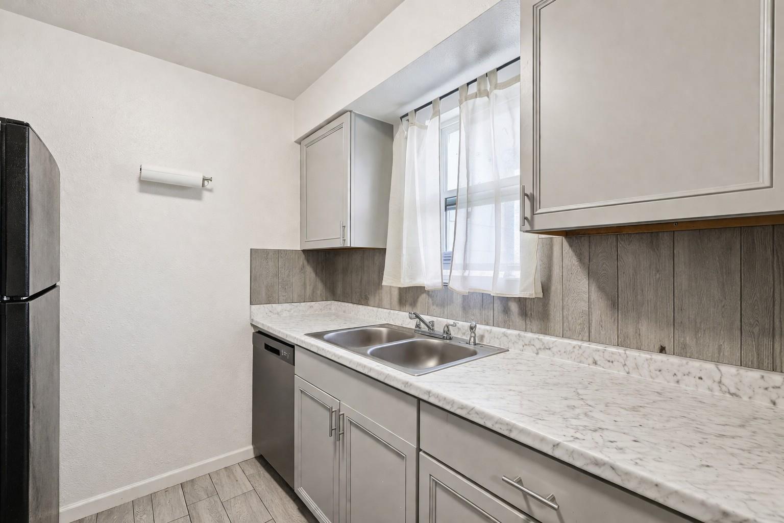 200 Monterrey St # A & B, Elgin, TX 78621