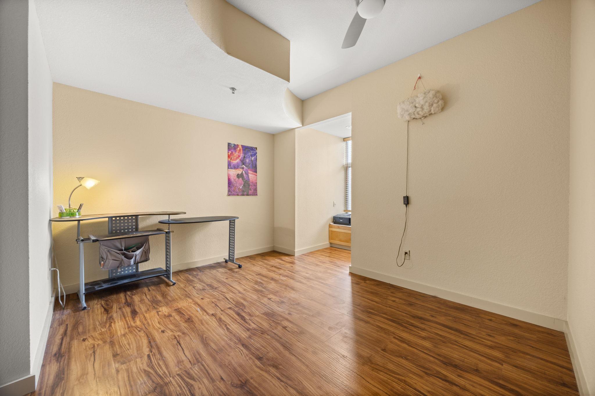 711 W 26th St # 303, Austin, TX 78705