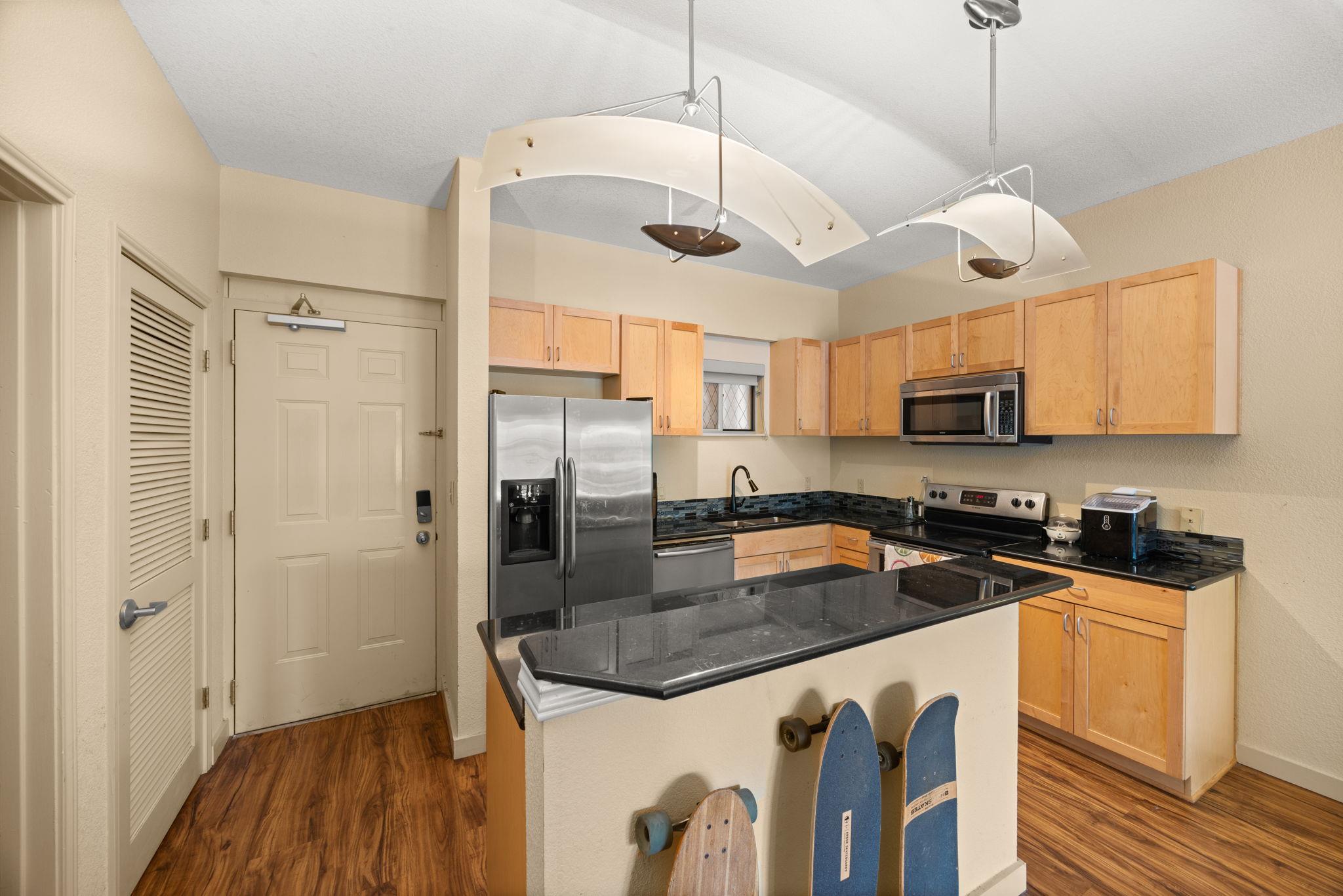 711 W 26th St # 303, Austin, TX 78705