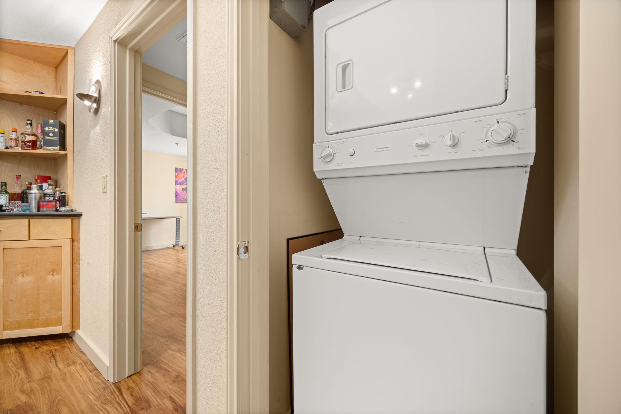 711 W 26th St # 303, Austin, TX 78705