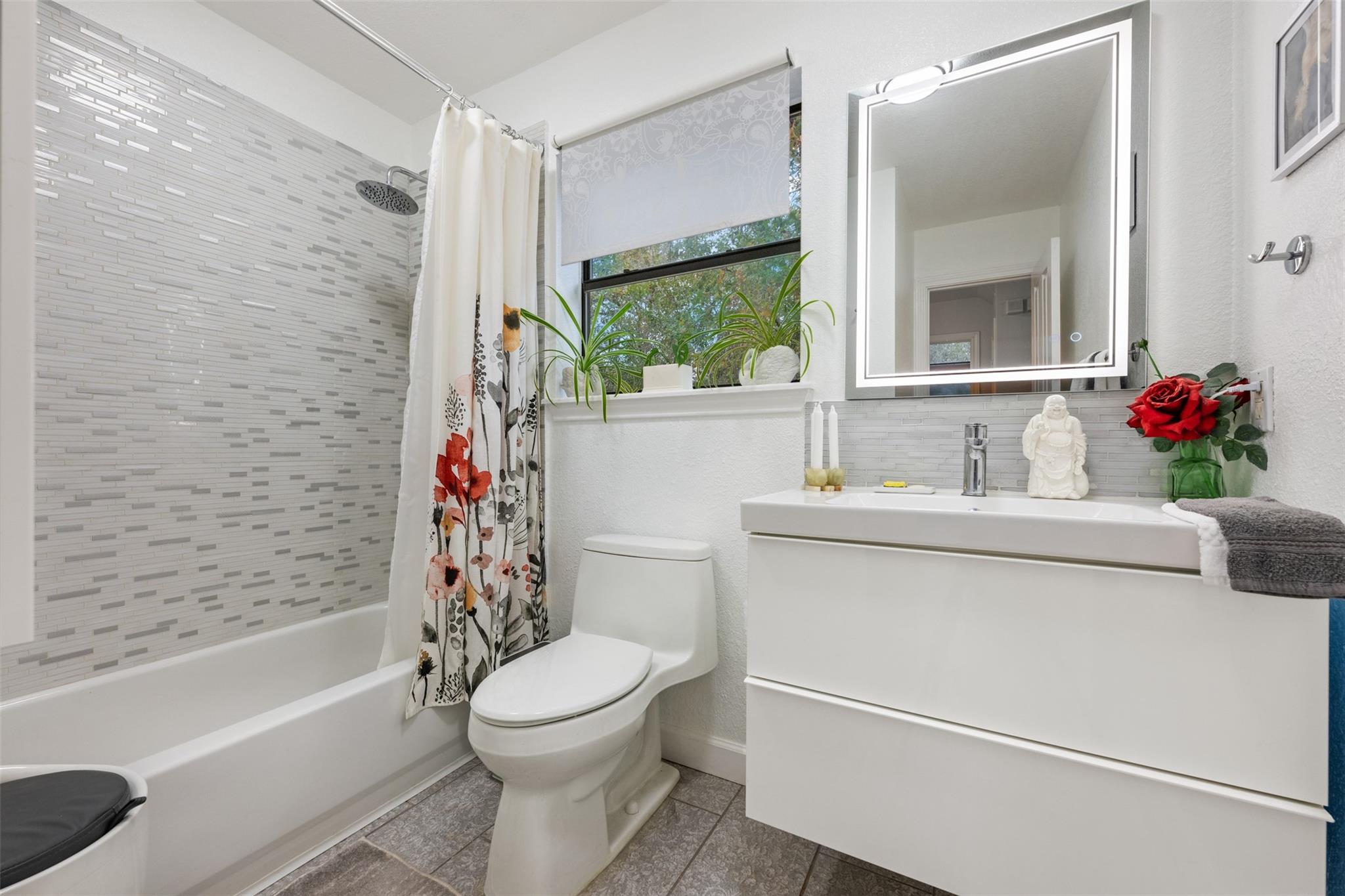 1204 Summit Edge Dr, Austin, TX 78732