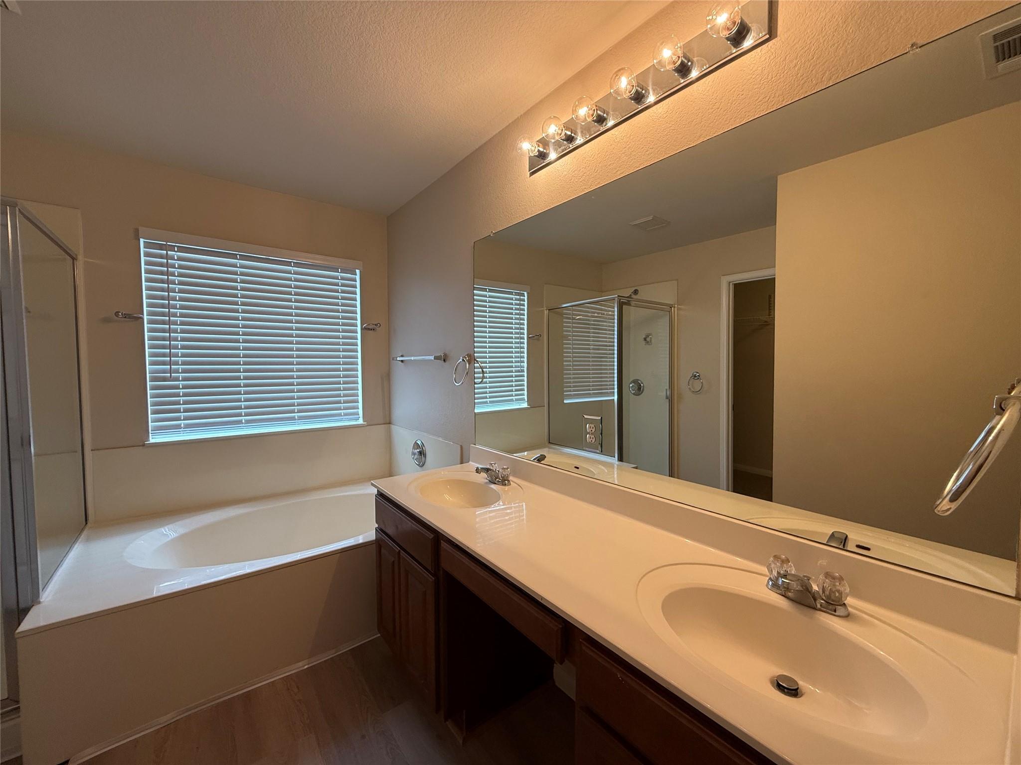 125 Ashwood S, Kyle, TX 78640