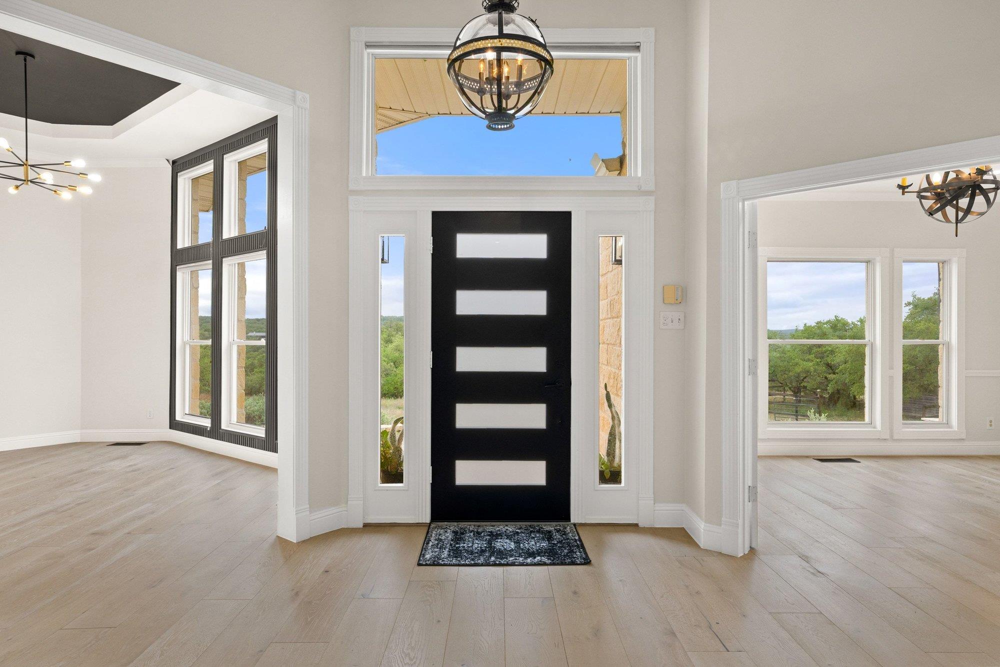 4915 Canyon Ranch Trl, Spicewood, TX 78669