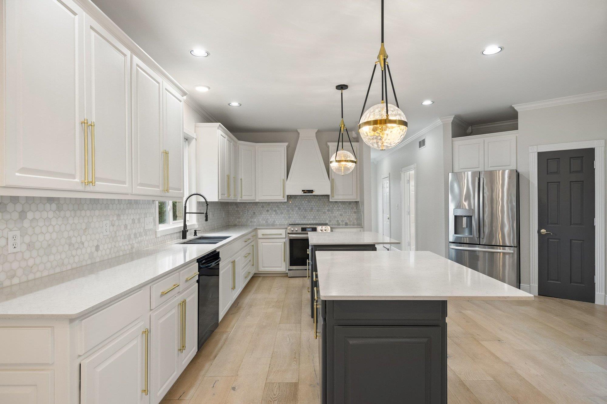 4915 Canyon Ranch Trl, Spicewood, TX 78669