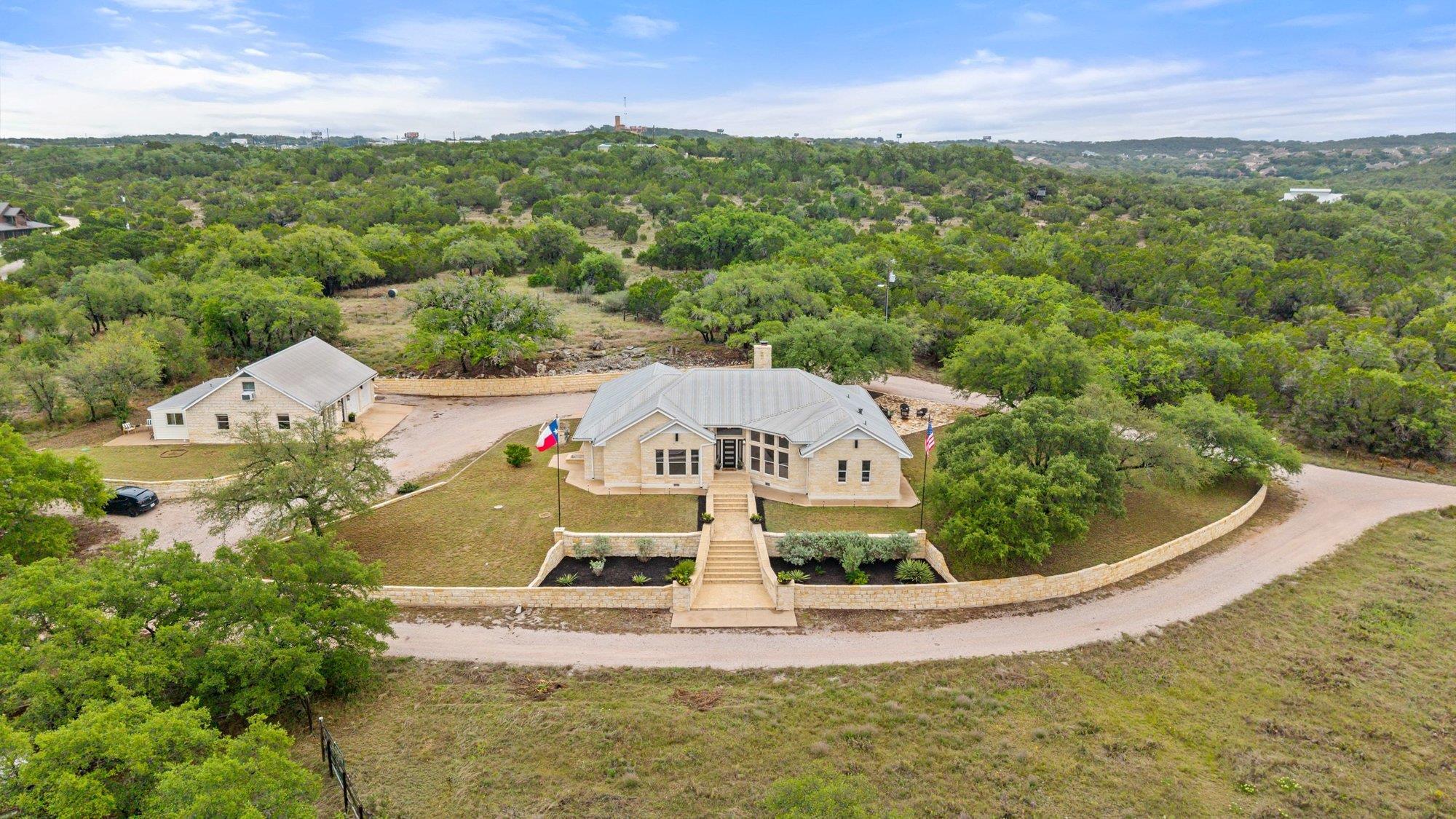 4915 Canyon Ranch Trl, Spicewood, TX 78669
