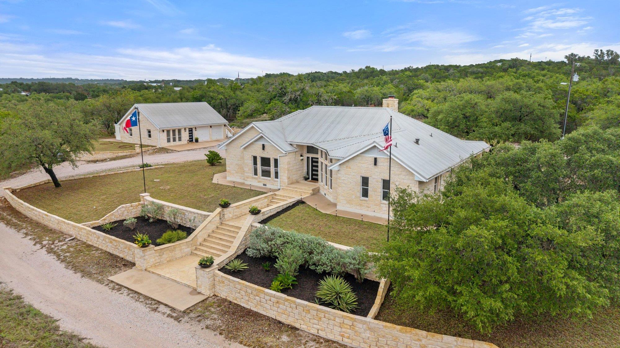 4915 Canyon Ranch Trl, Spicewood, TX 78669