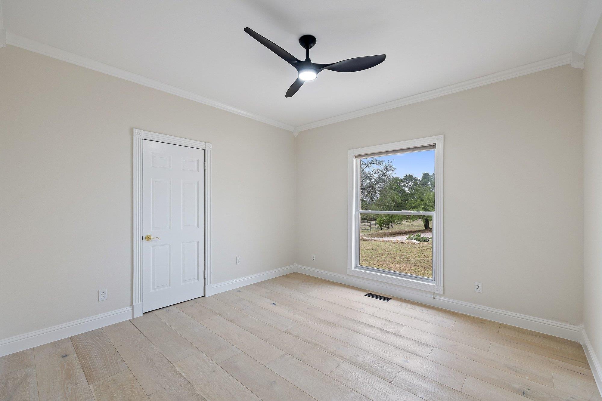 4915 Canyon Ranch Trl, Spicewood, TX 78669