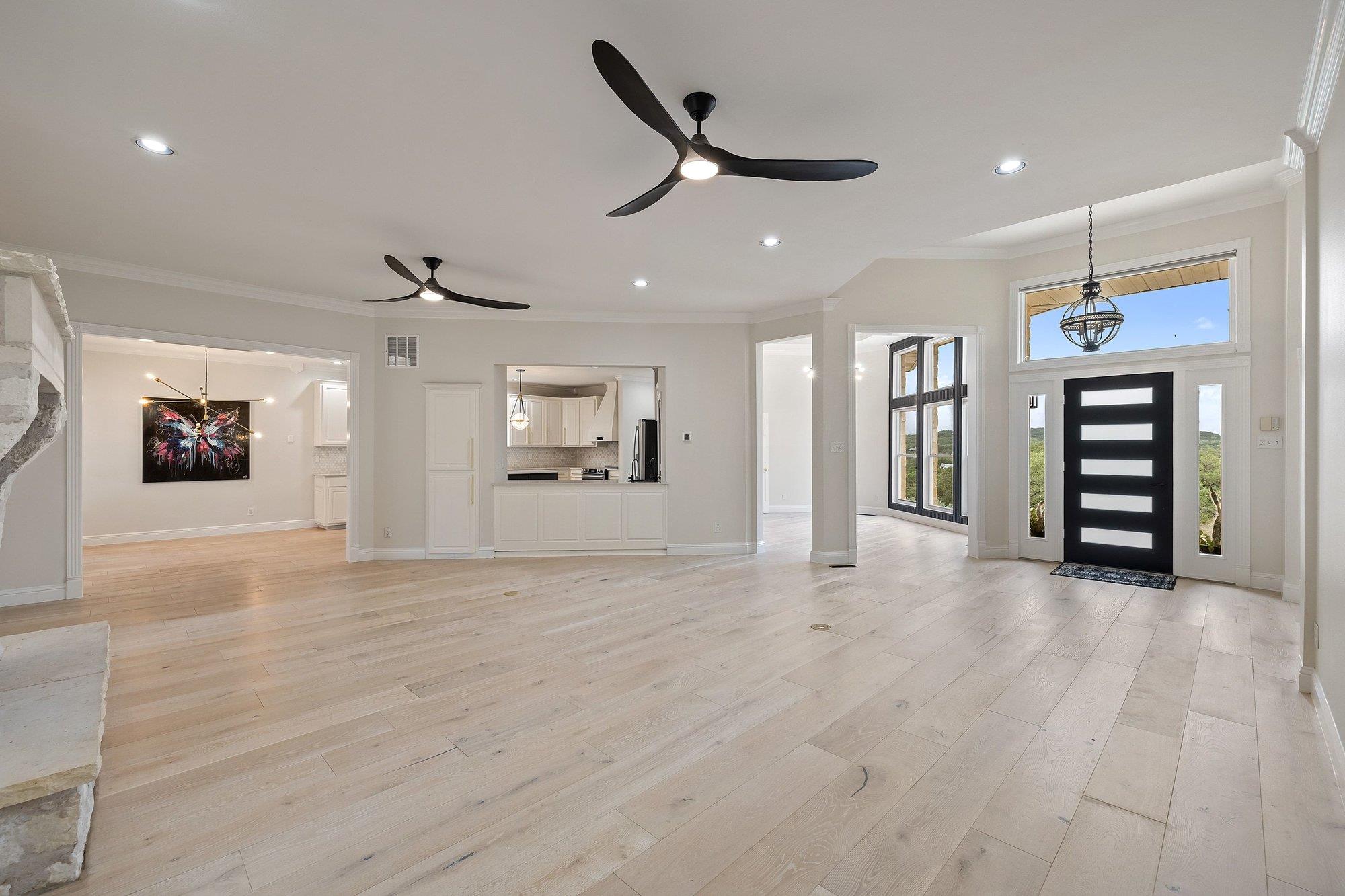 4915 Canyon Ranch Trl, Spicewood, TX 78669