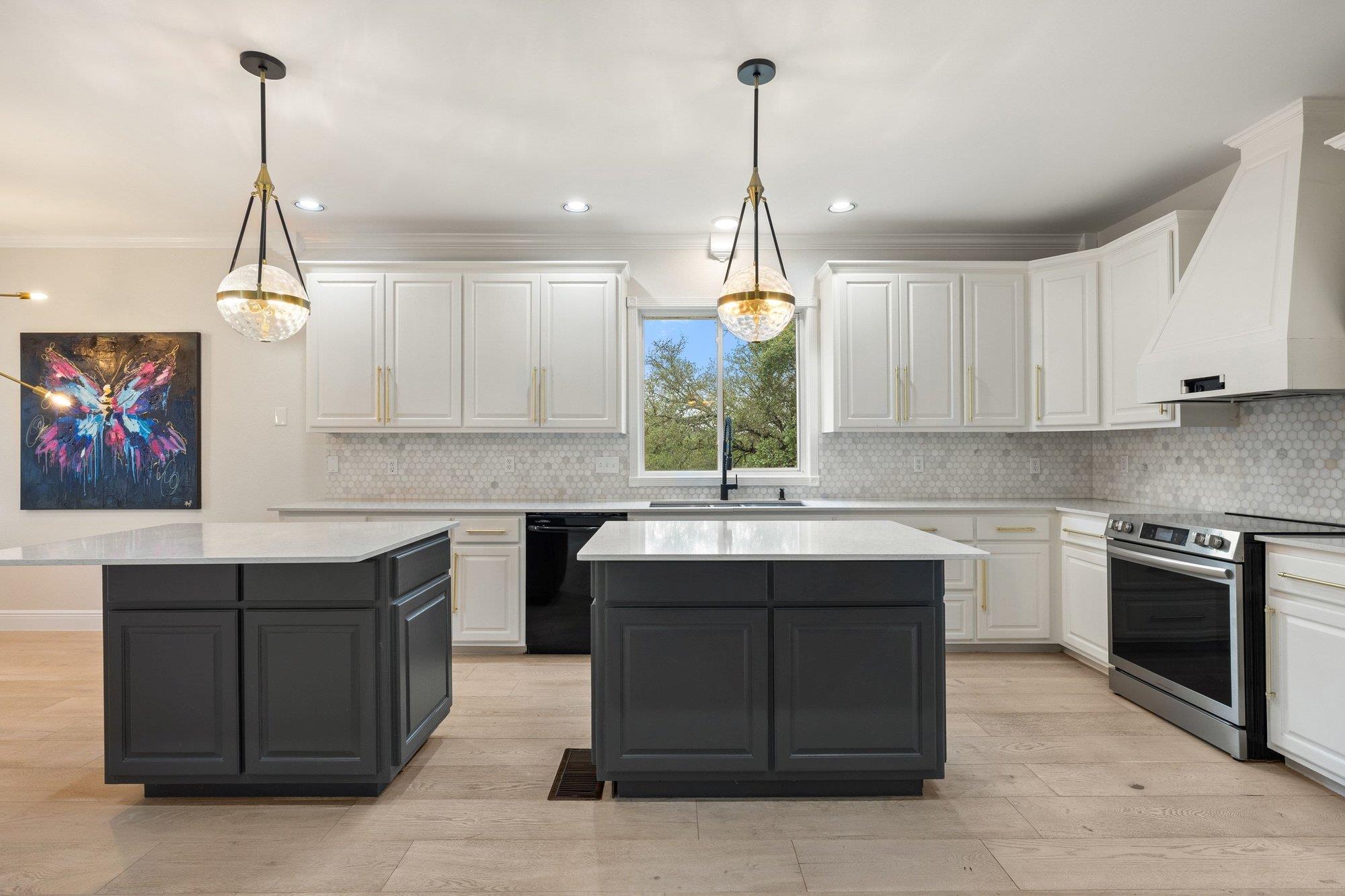 4915 Canyon Ranch Trl, Spicewood, TX 78669