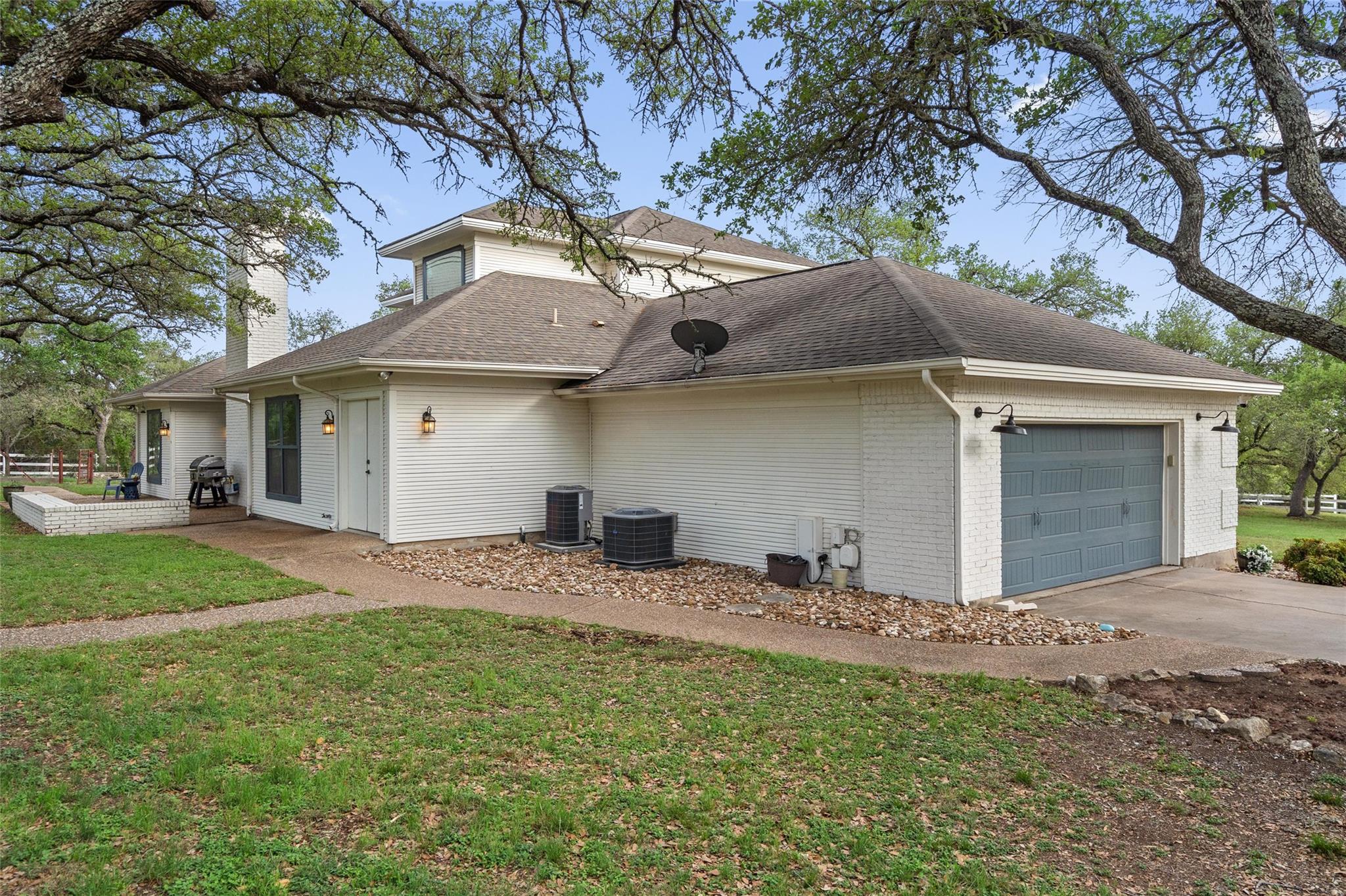 606 Winchester Dr, Dripping Springs, TX 78620