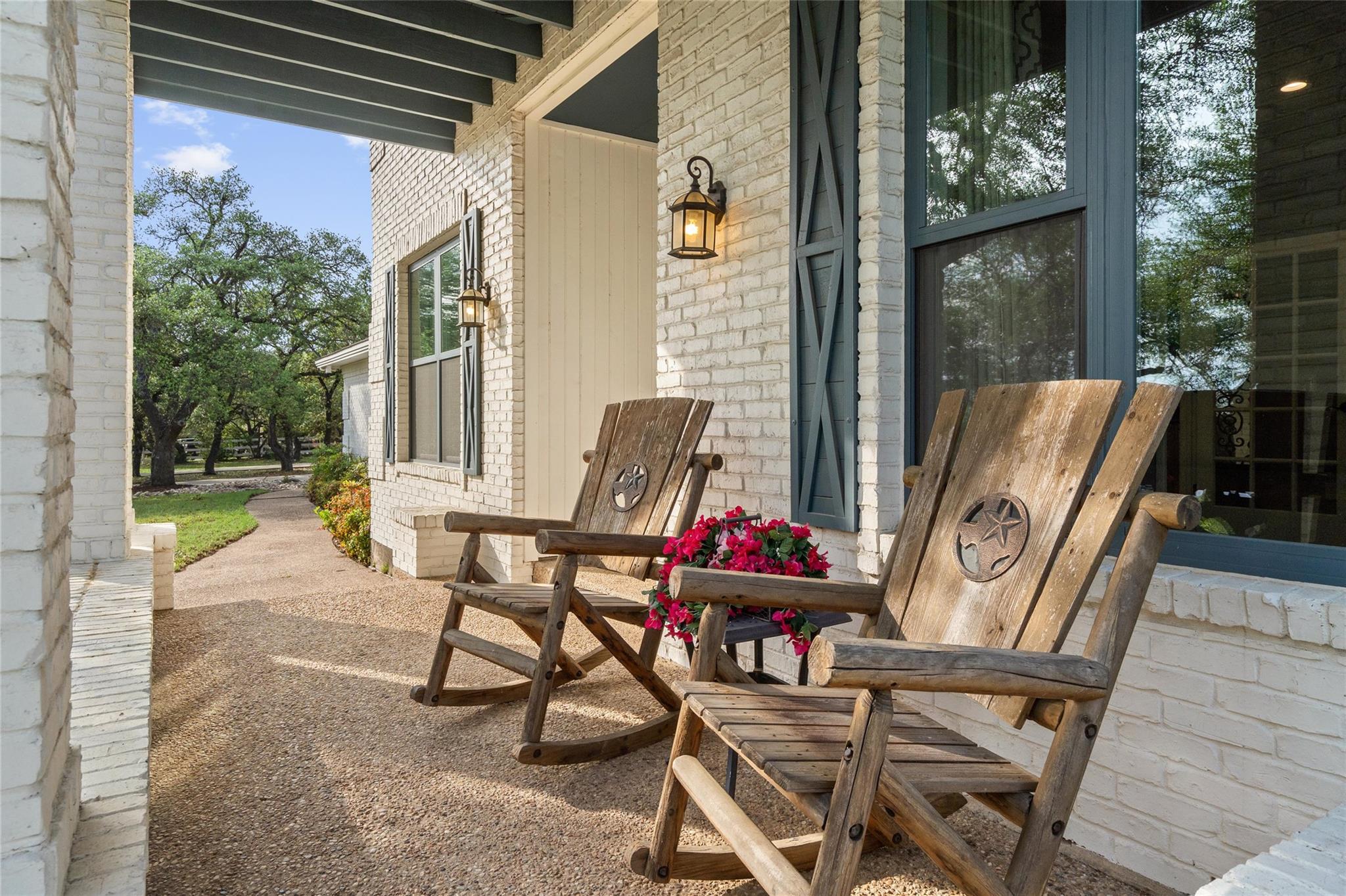 606 Winchester Dr, Dripping Springs, TX 78620