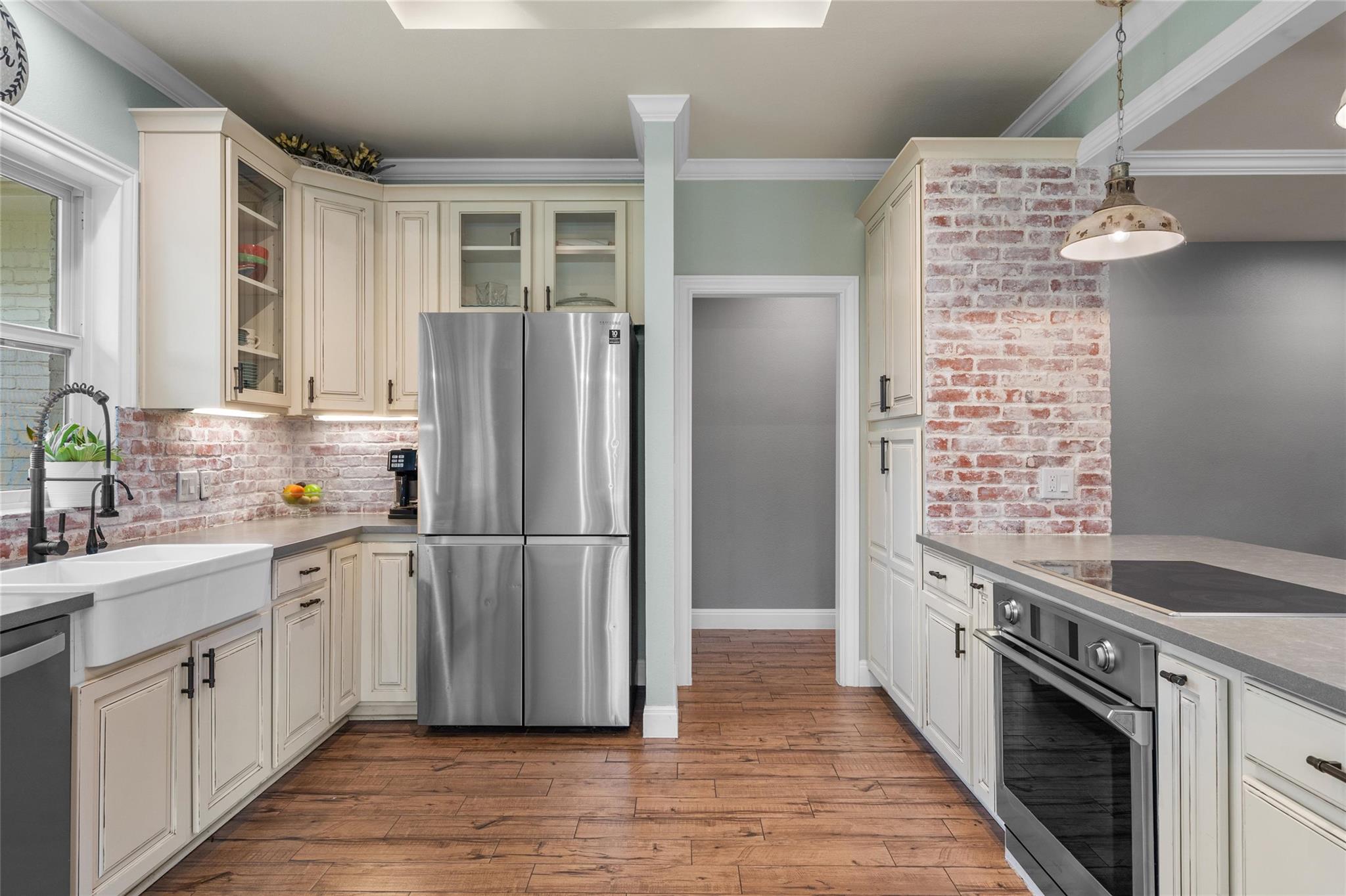 606 Winchester Dr, Dripping Springs, TX 78620