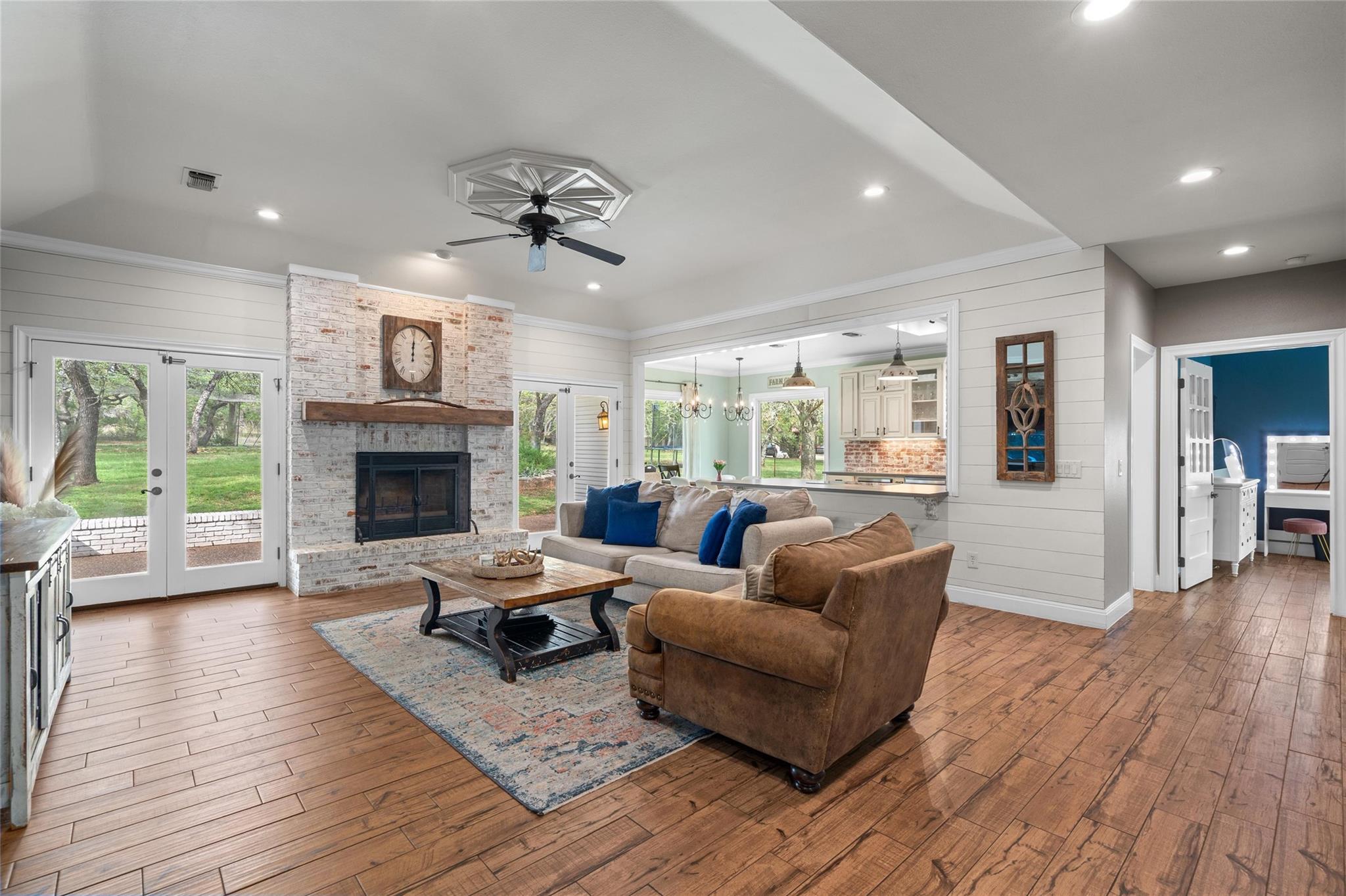 606 Winchester Dr, Dripping Springs, TX 78620