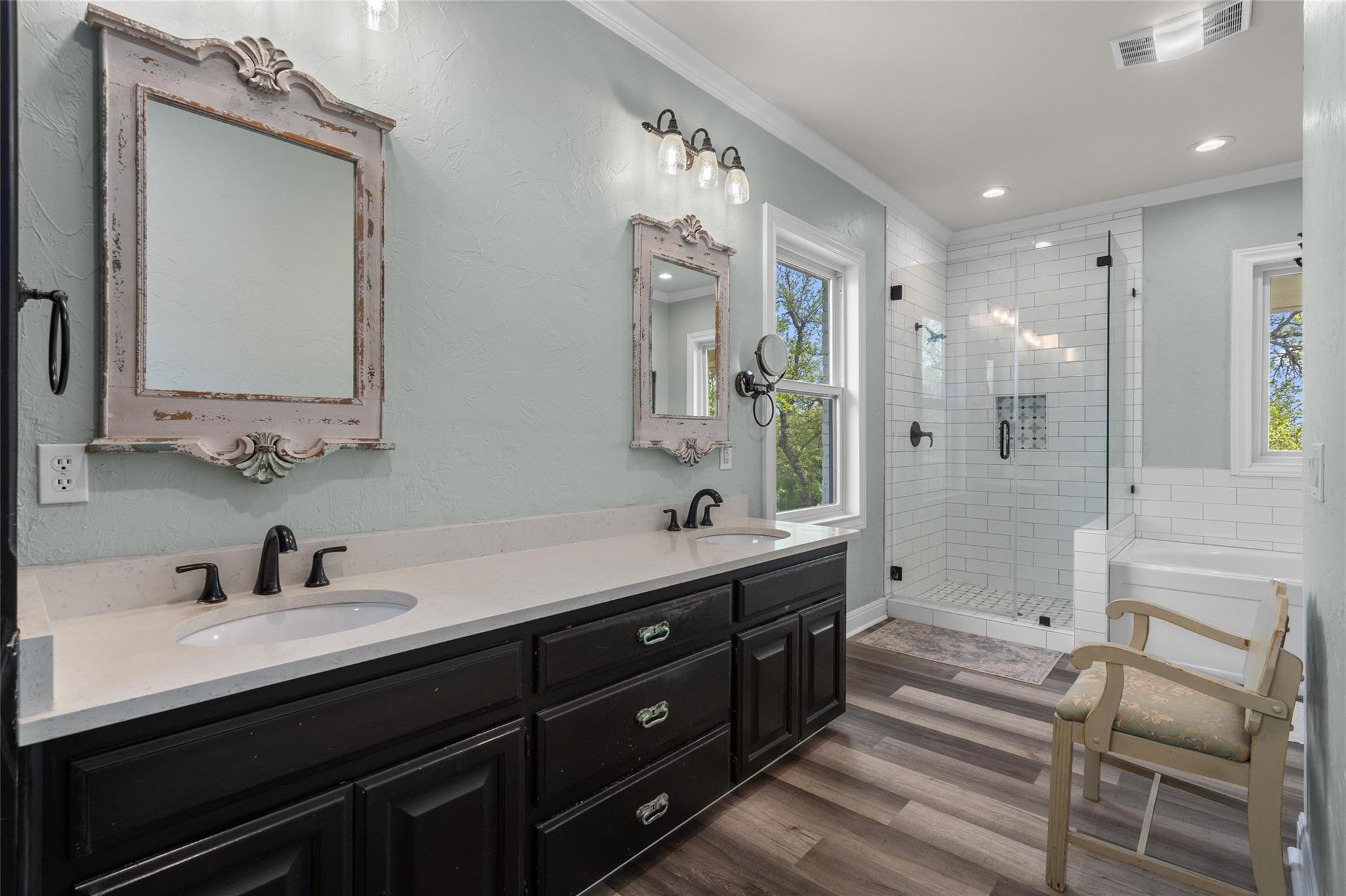 606 Winchester Dr, Dripping Springs, TX 78620