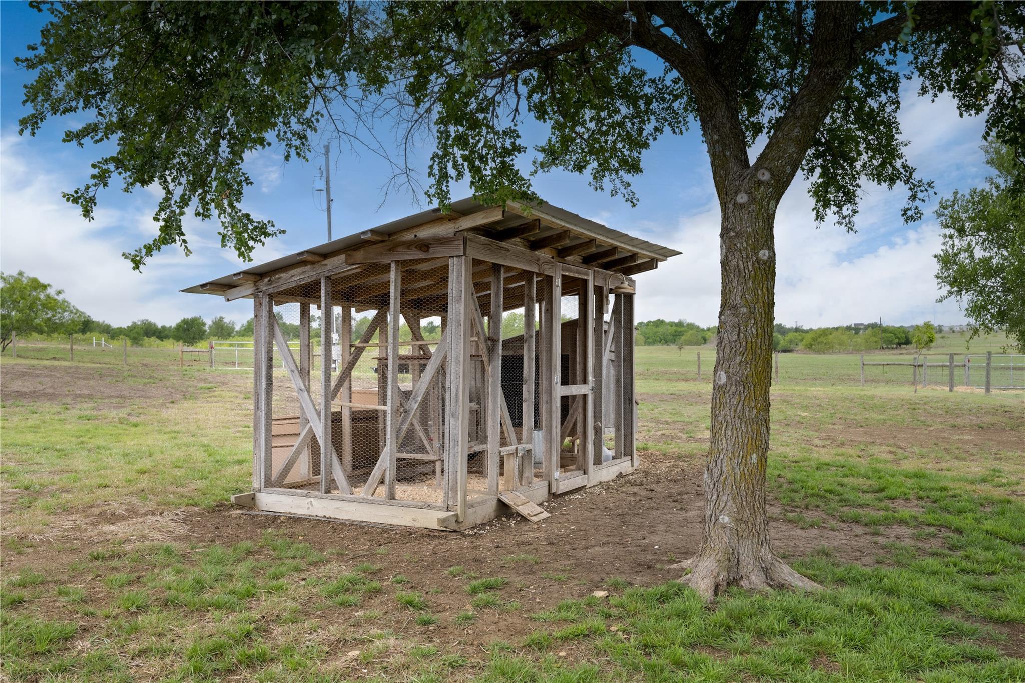 1854 County Road 464, Elgin, TX 78621