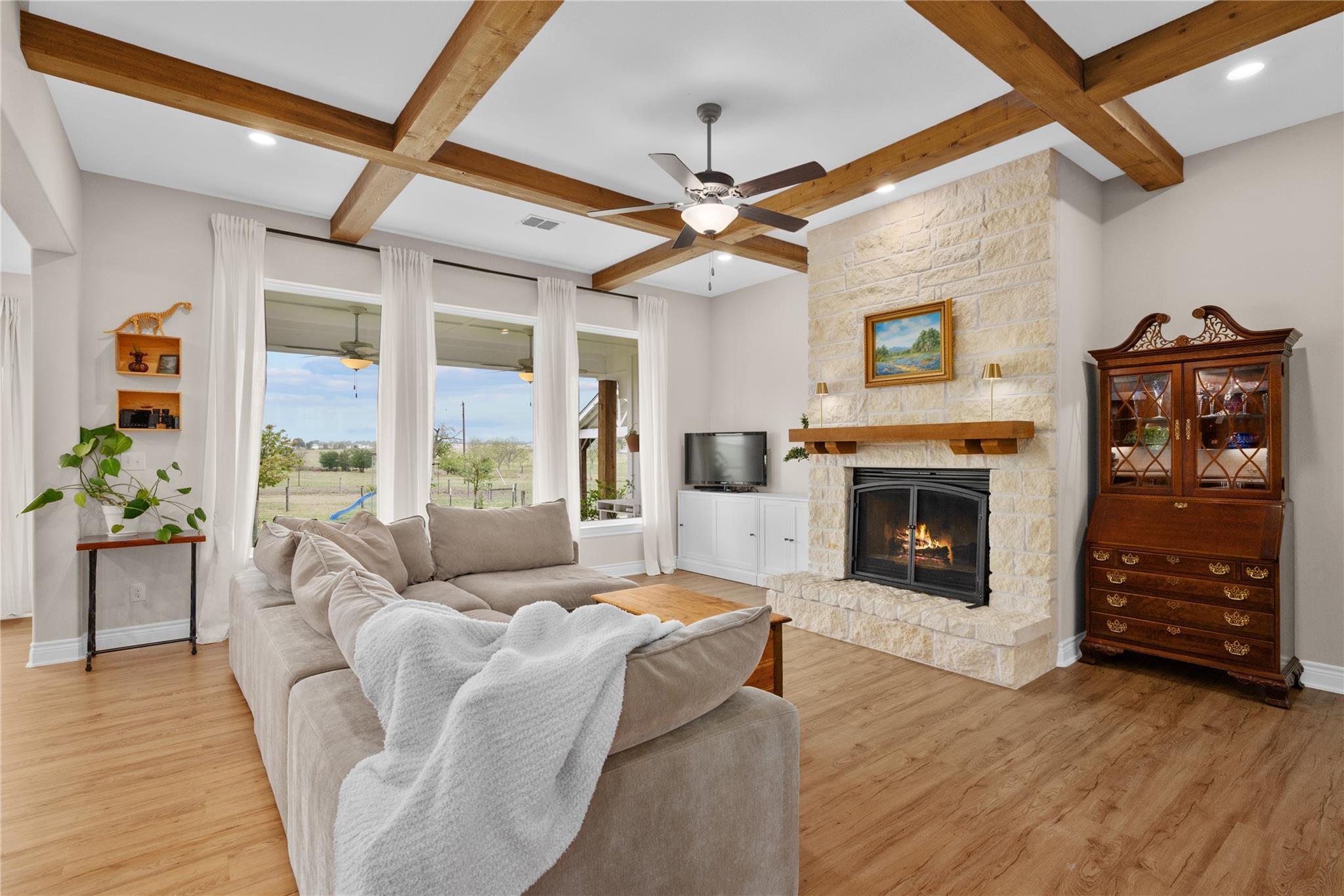 1854 County Road 464, Elgin, TX 78621