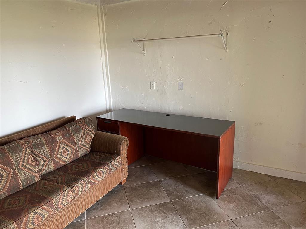 17313 W BEACH Rd, Austin, TX 78734