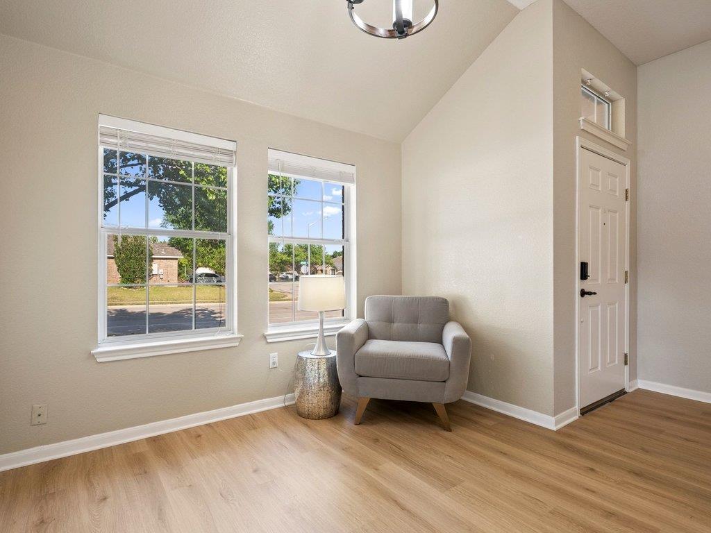 1201 Ridgewood Dr, Leander, TX 78641