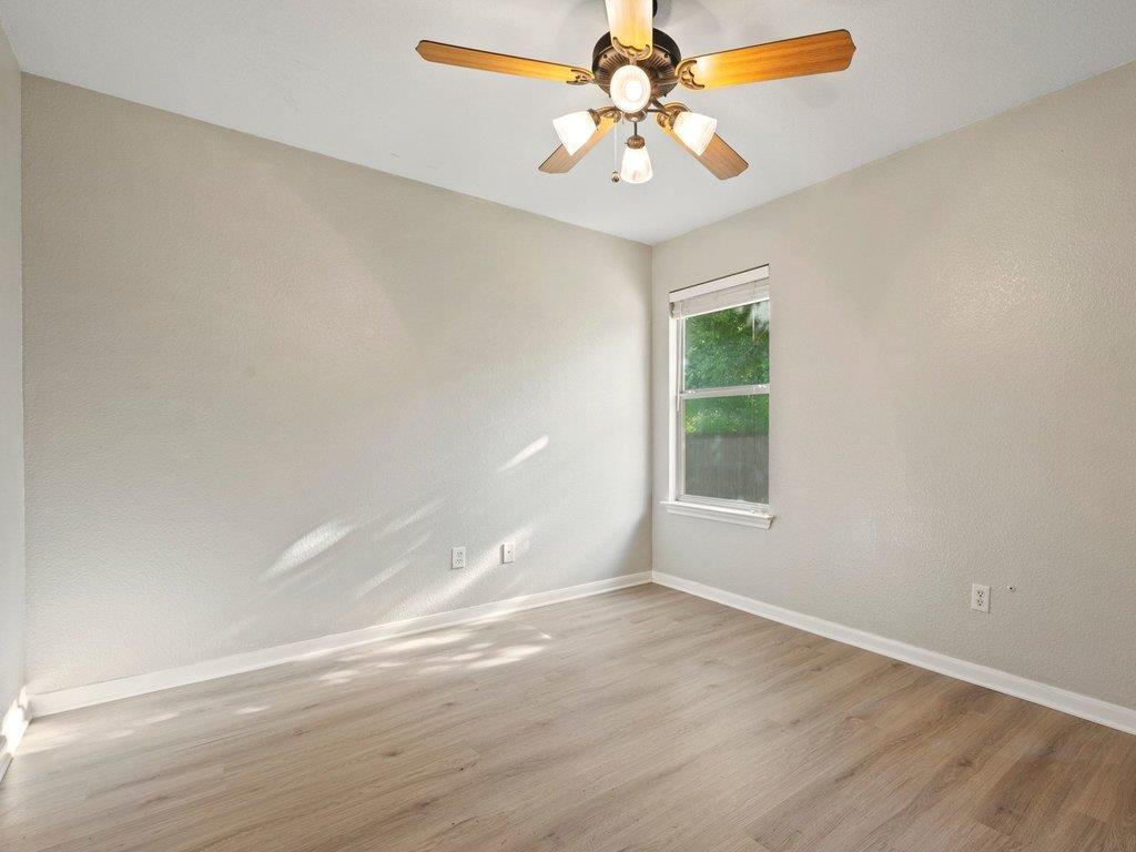 1201 Ridgewood Dr, Leander, TX 78641