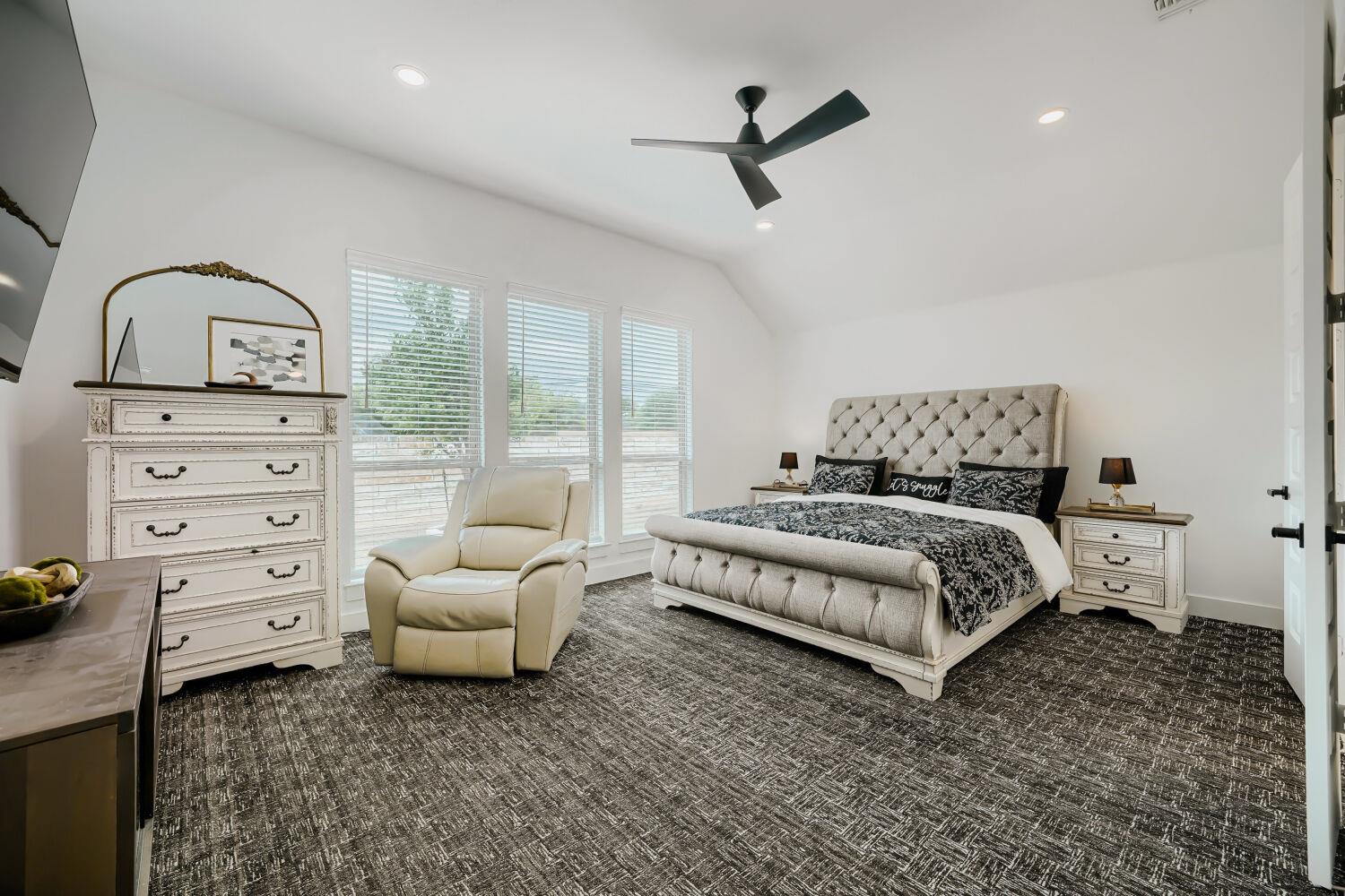 127 Old Glory Loop, Kyle, TX 78640