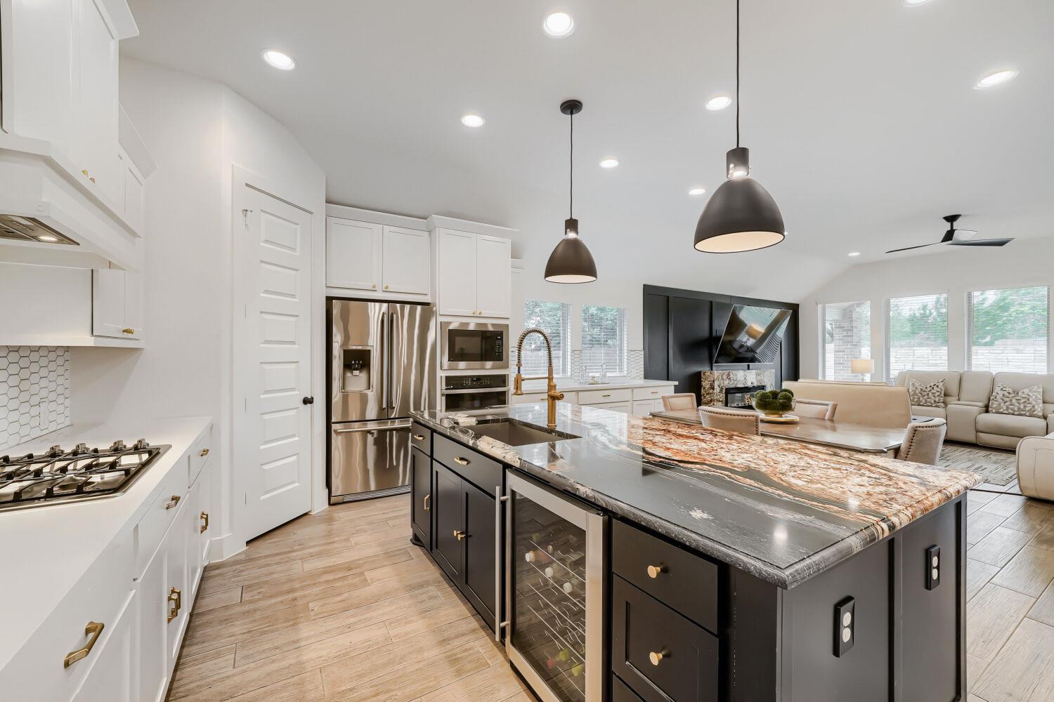 127 Old Glory Loop, Kyle, TX 78640