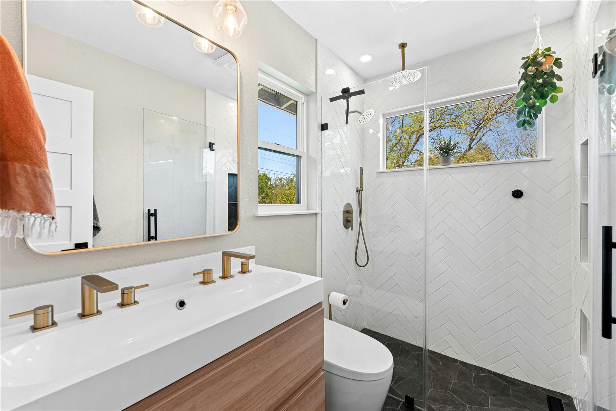 6911 Langston Dr, Austin, TX 78723