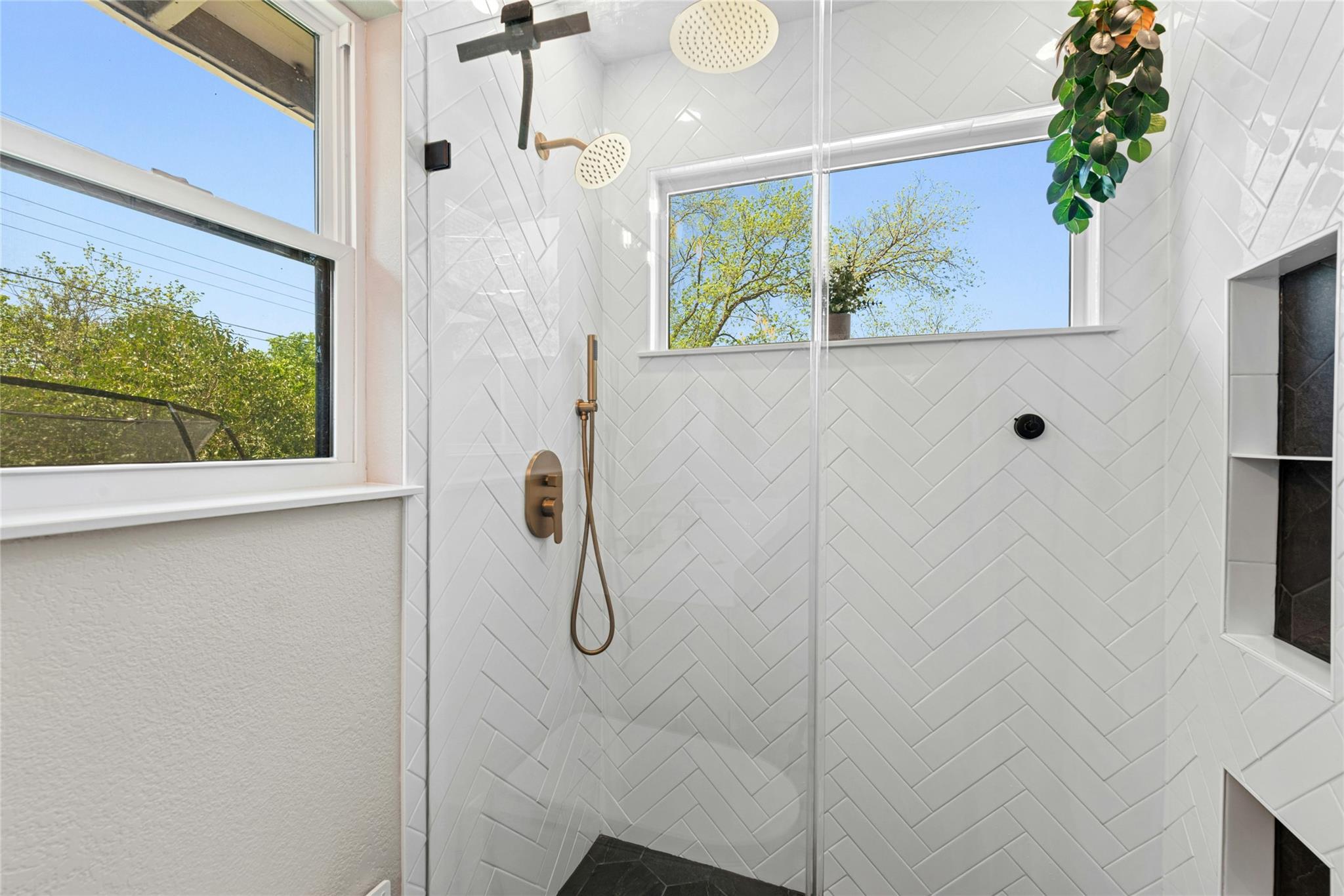 6911 Langston Dr, Austin, TX 78723