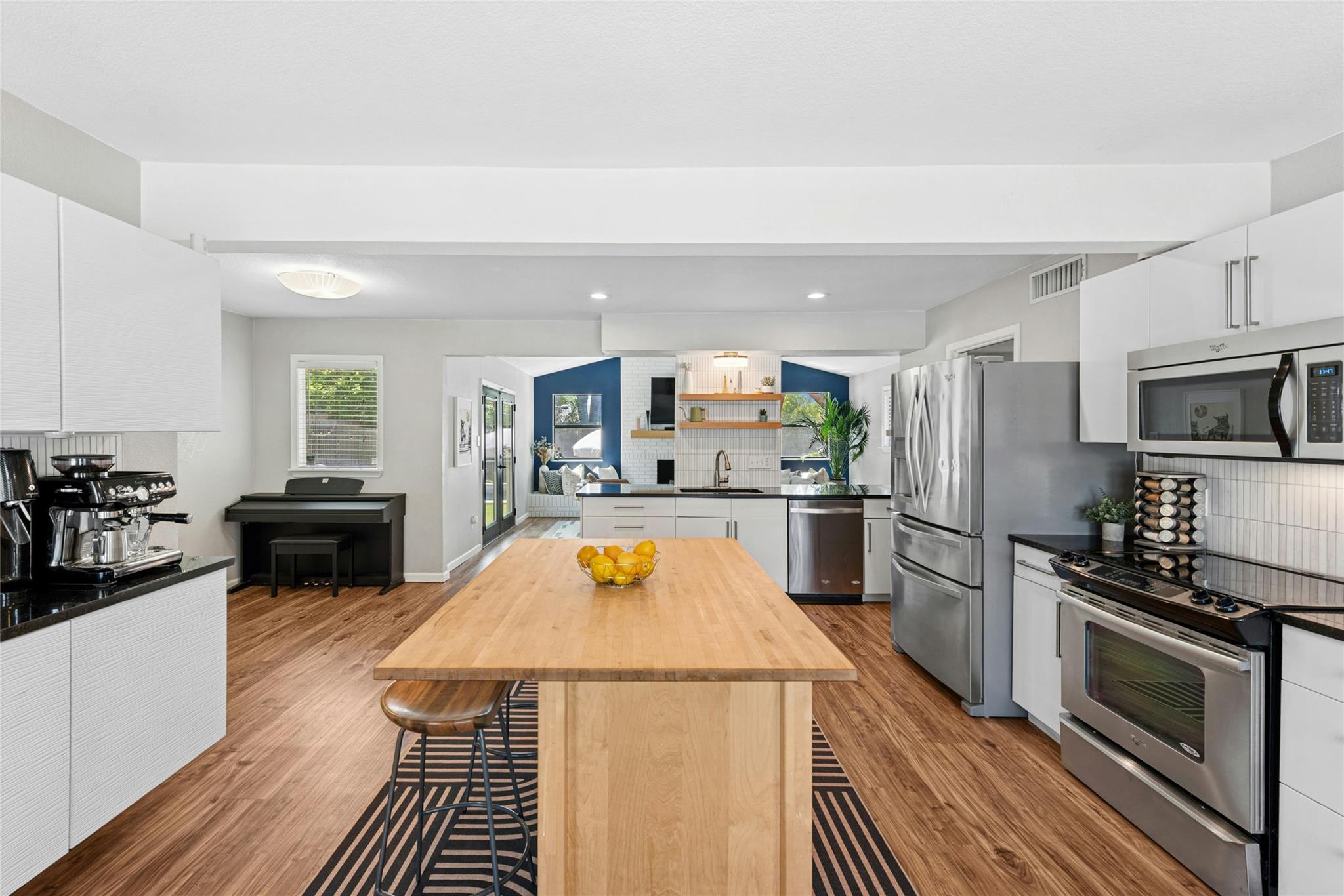 6911 Langston Dr, Austin, TX 78723