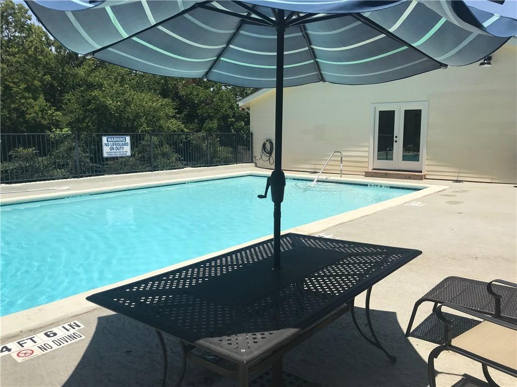 741 E OLTORF St # 102, Austin, TX 78704