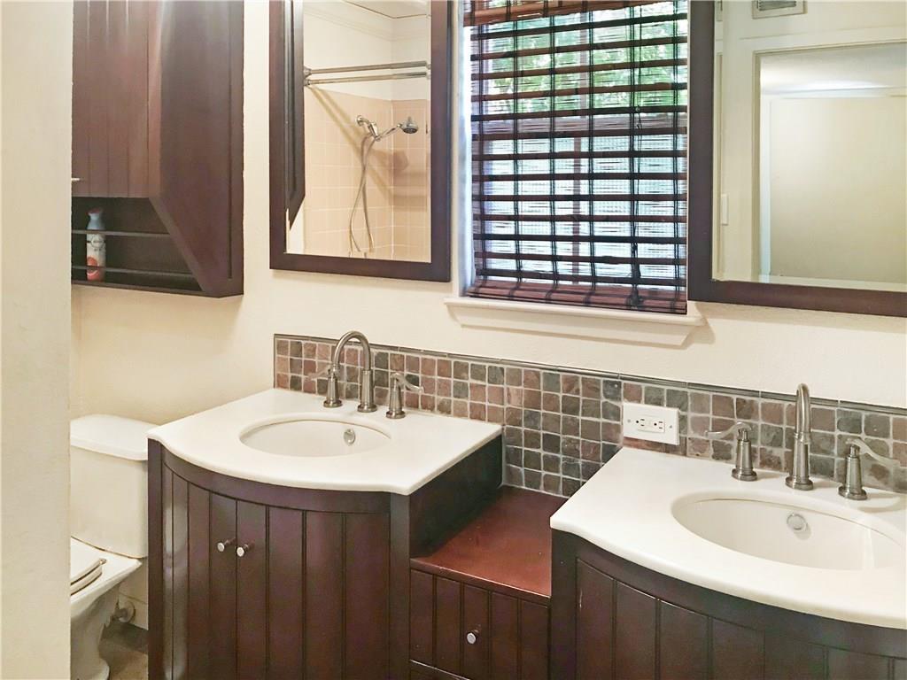 741 E OLTORF St # 102, Austin, TX 78704