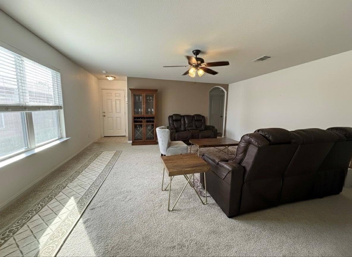 108 Koontz Loop, Jarrell, TX 76537