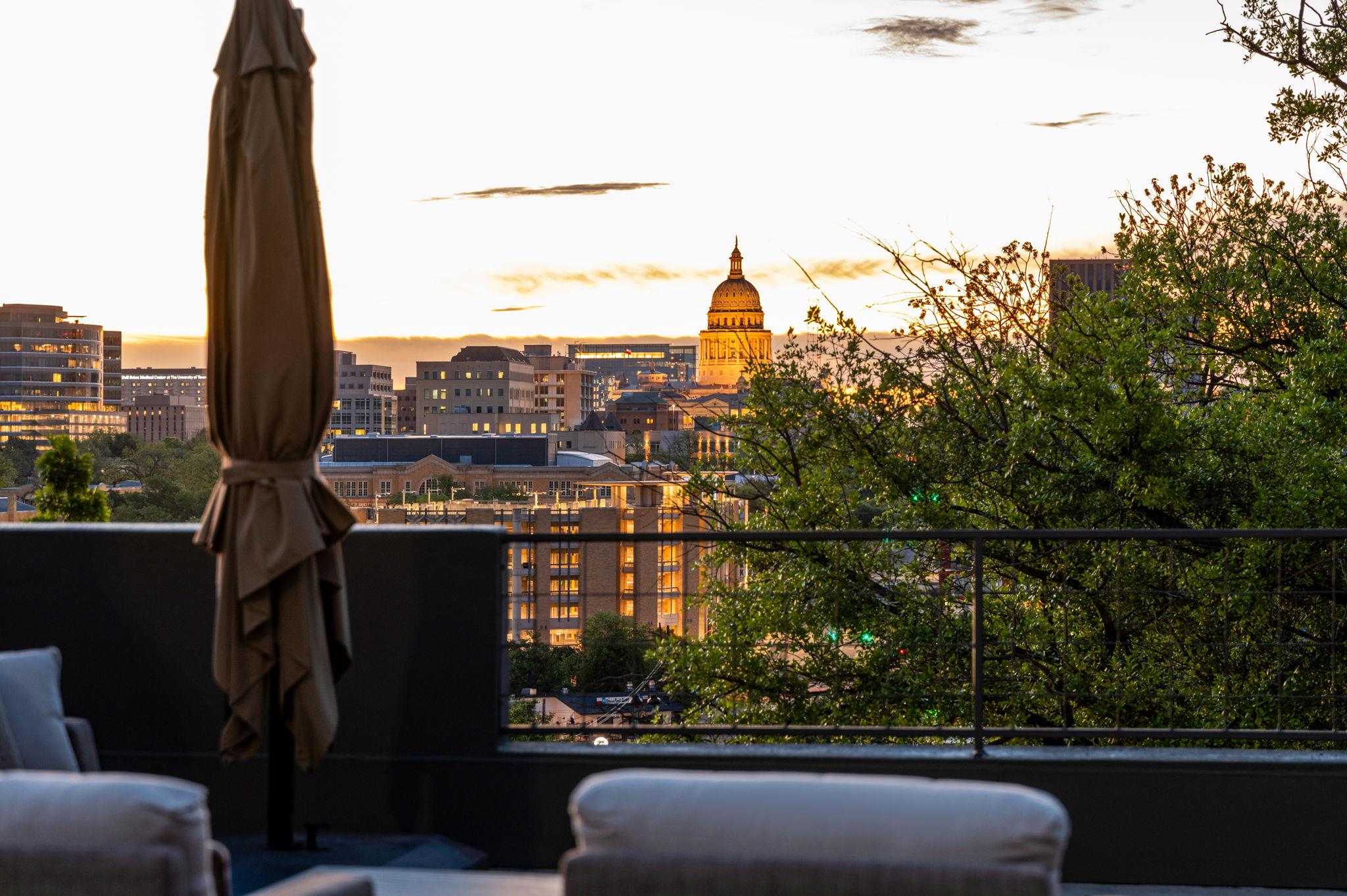 1111 W 12th St # 107, Austin, TX 78703