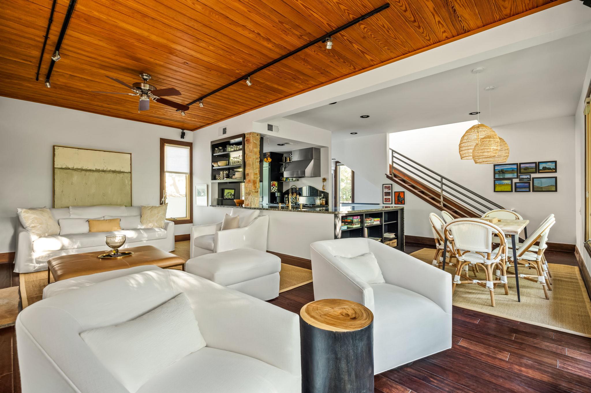 1111 W 12th St # 107, Austin, TX 78703