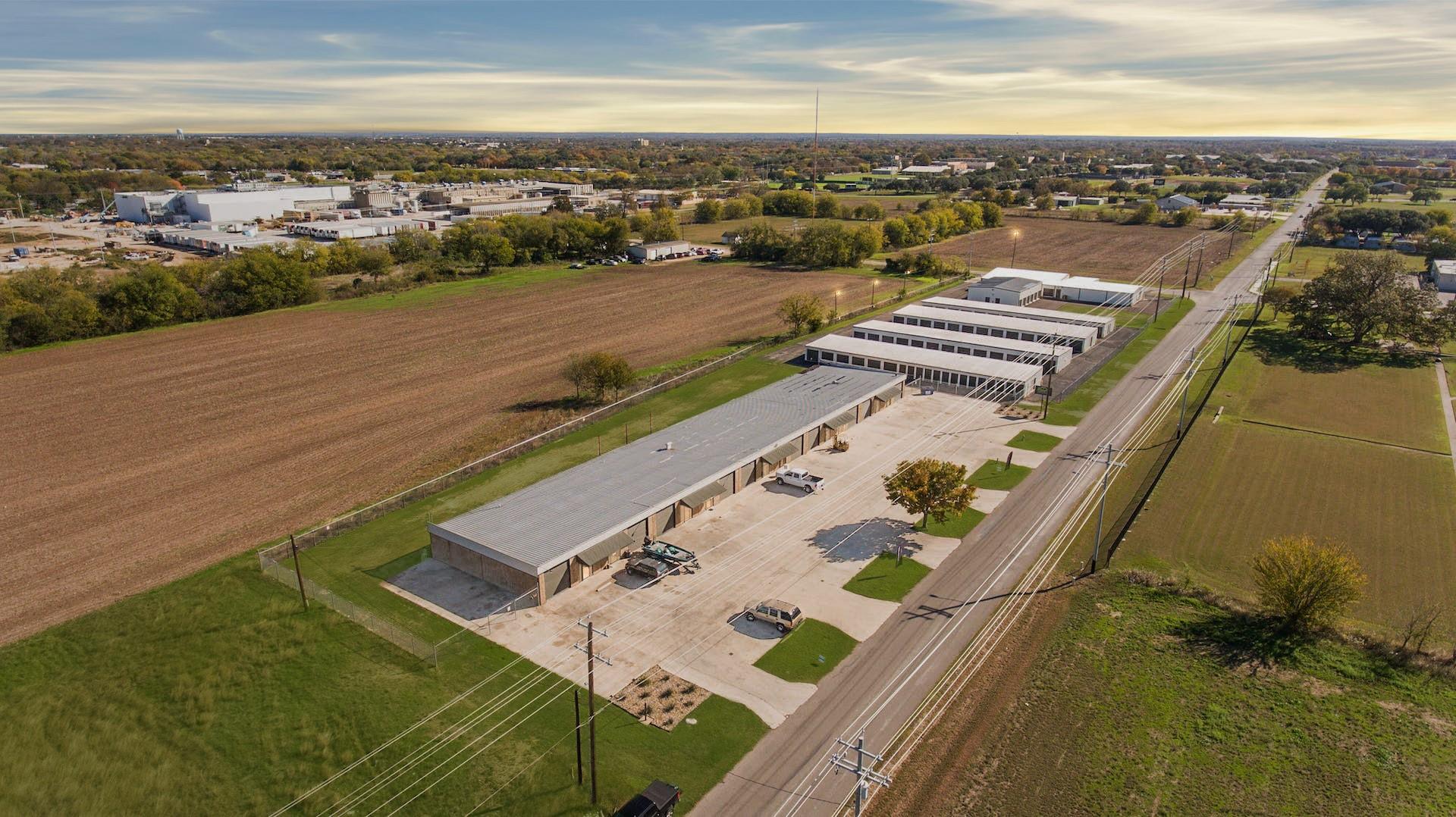 1419 Fleming Dr # Warehouse 5, Seguin, TX 78155