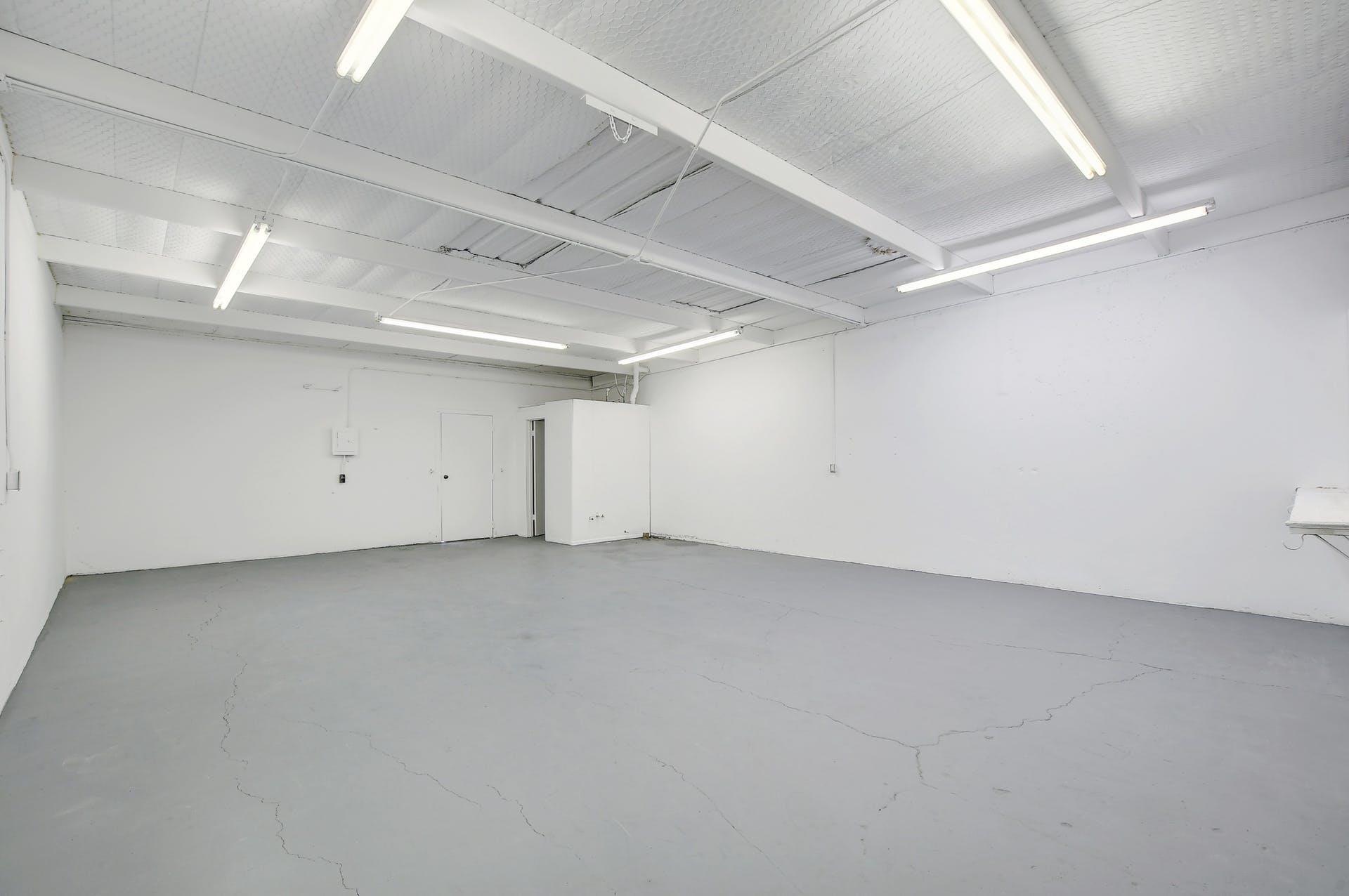 1419 Fleming Dr # Warehouse 5, Seguin, TX 78155