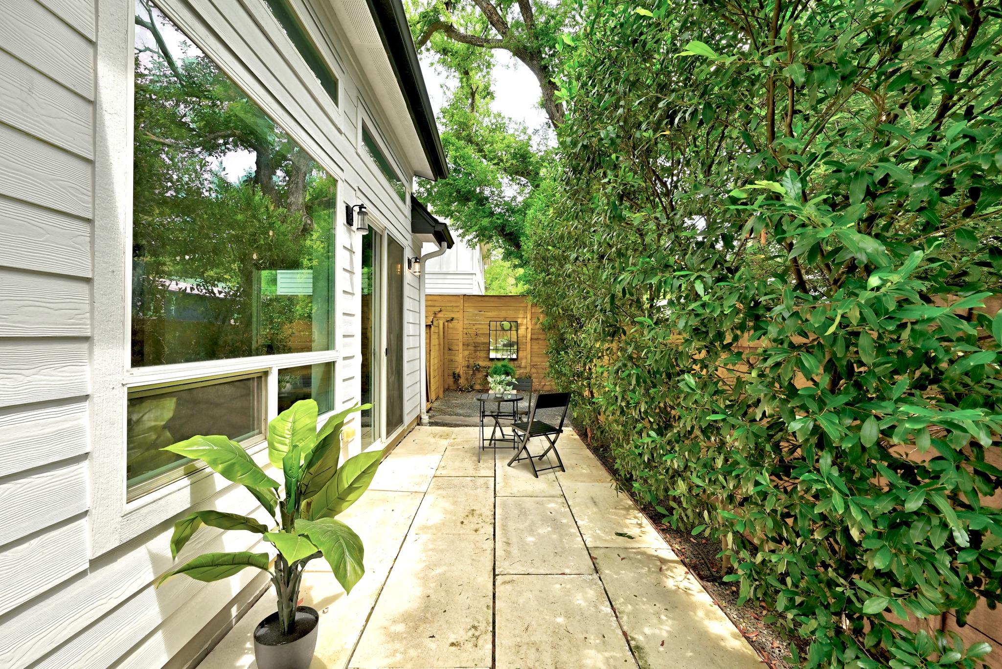 1218 Eleanor St # 2, Austin, TX 78721