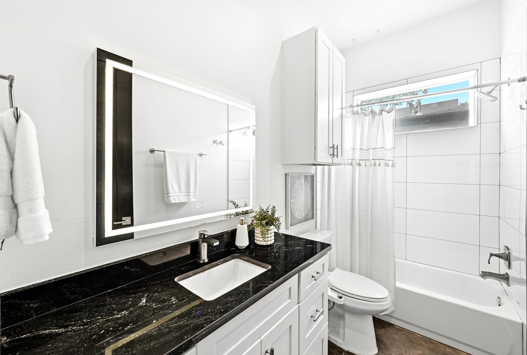 1218 Eleanor St # 2, Austin, TX 78721