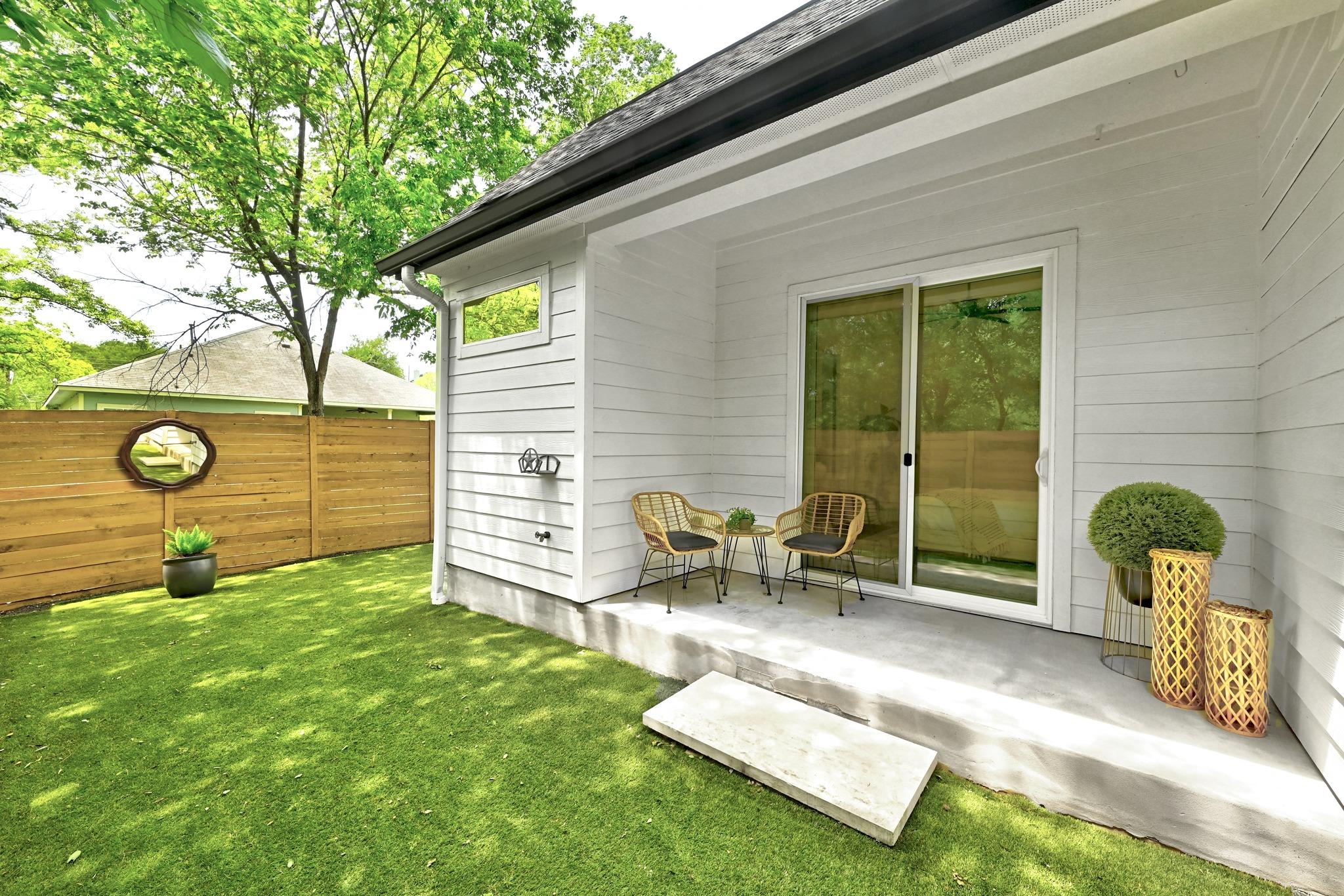 1218 Eleanor St # 2, Austin, TX 78721