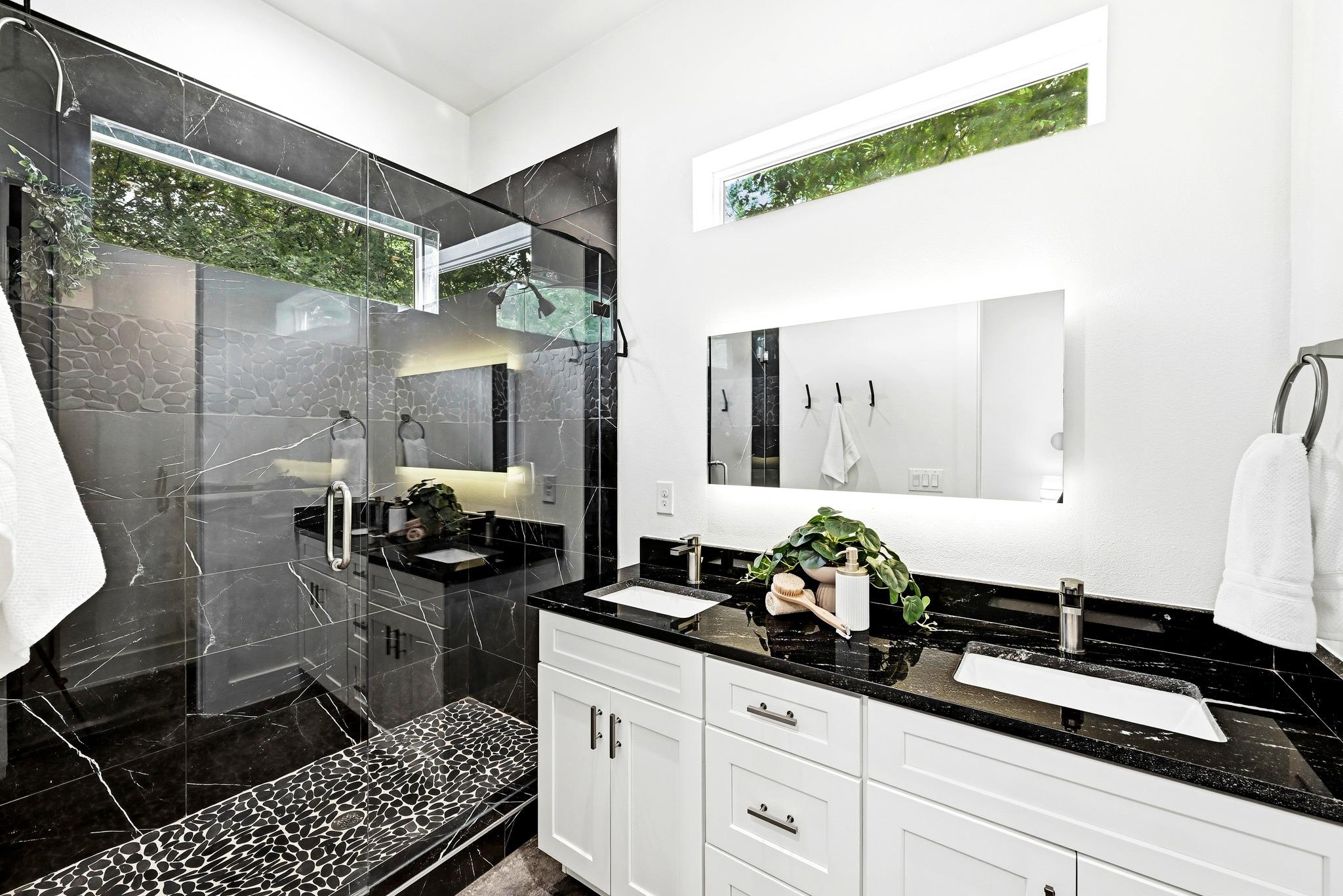 1218 Eleanor St # 2, Austin, TX 78721