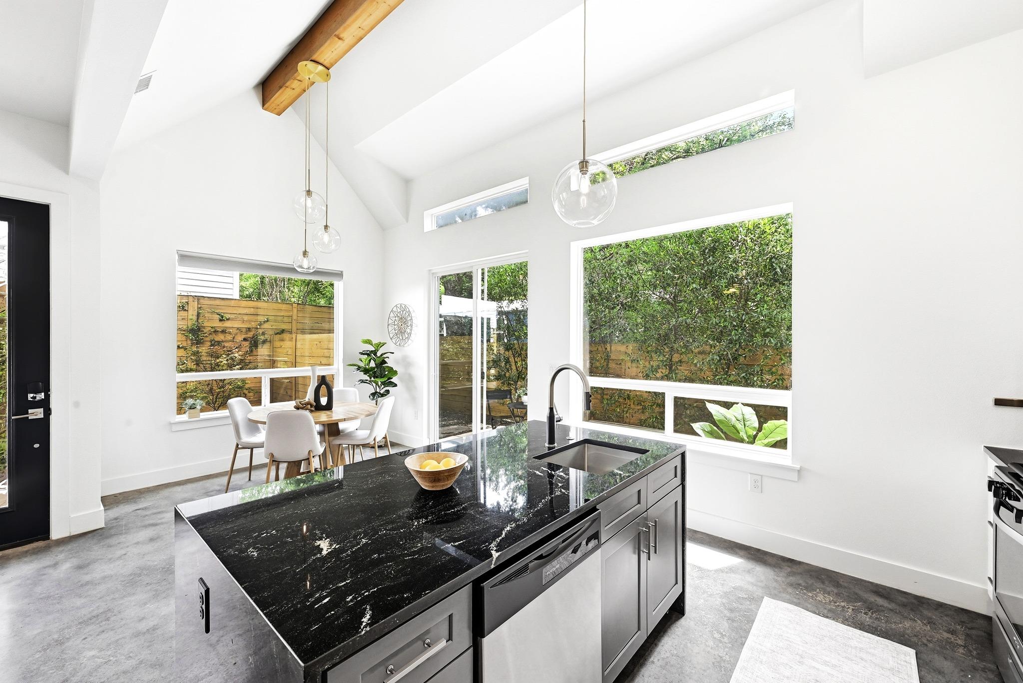 1218 Eleanor St # 2, Austin, TX 78721