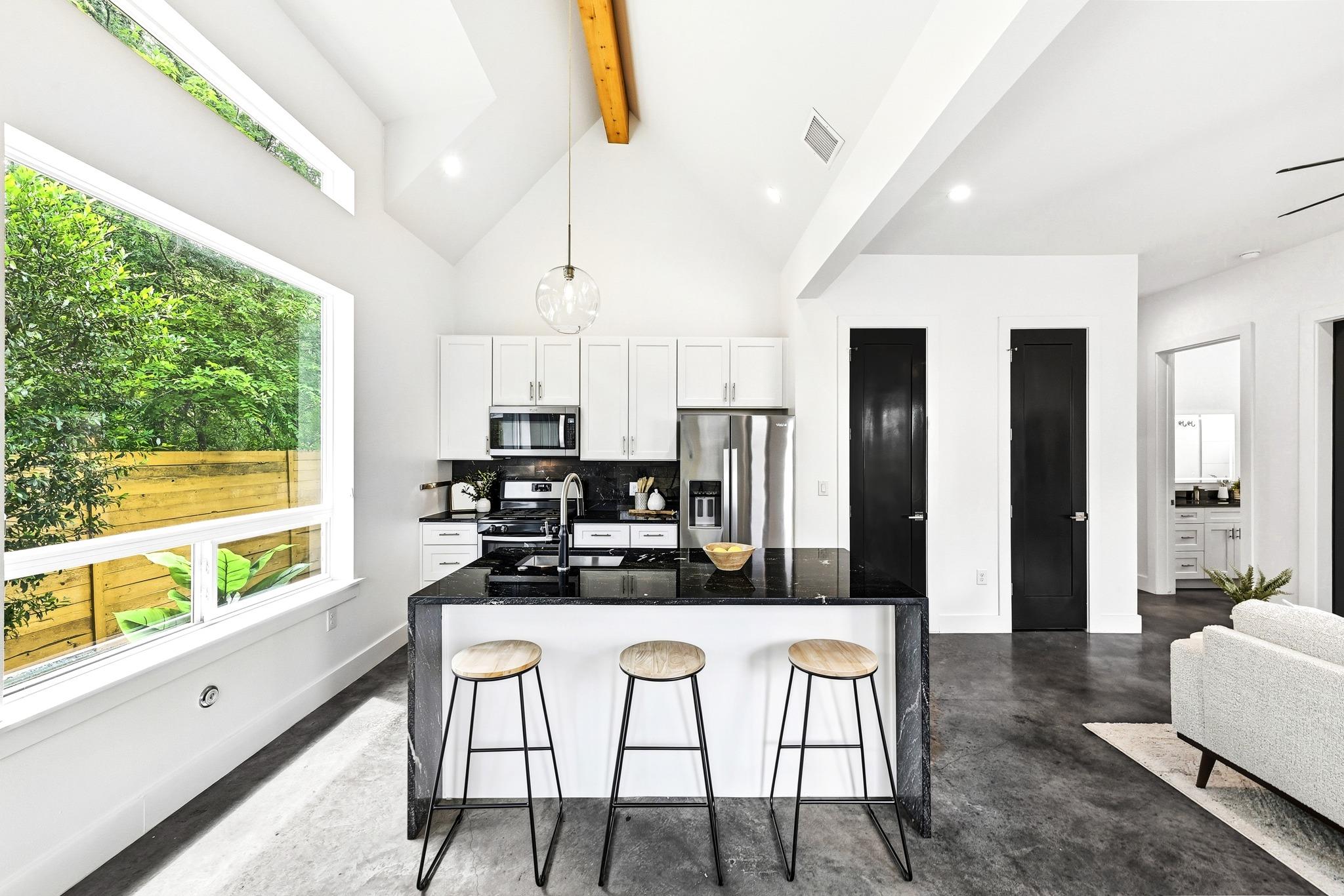 1218 Eleanor St # 2, Austin, TX 78721