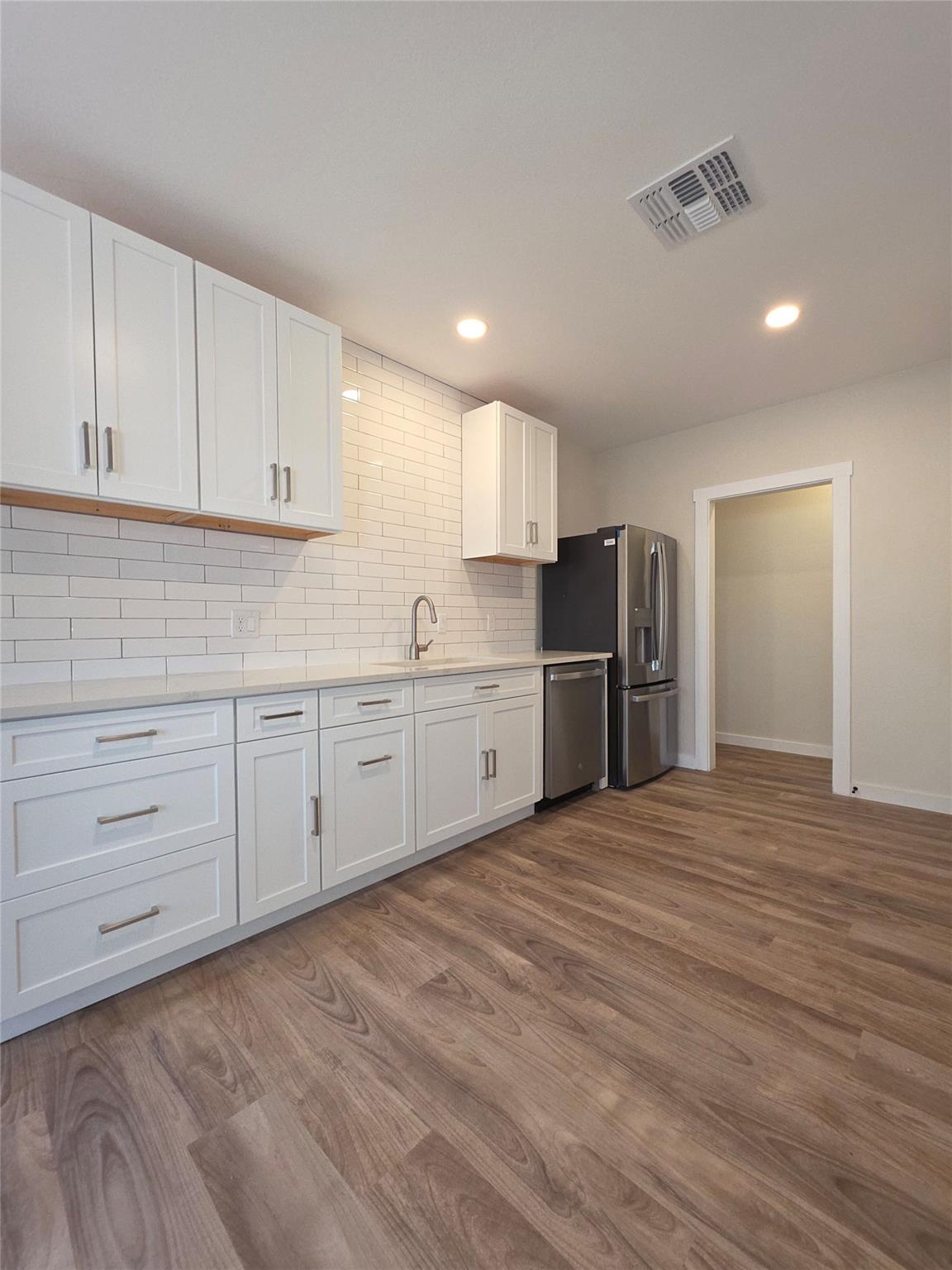 109 Cernosek Rd, La Grange, TX 78945