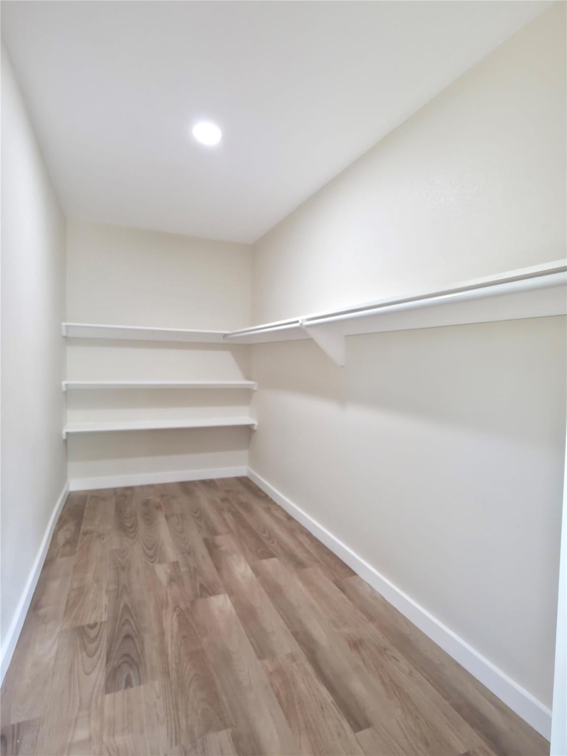 109 Cernosek Rd, La Grange, TX 78945