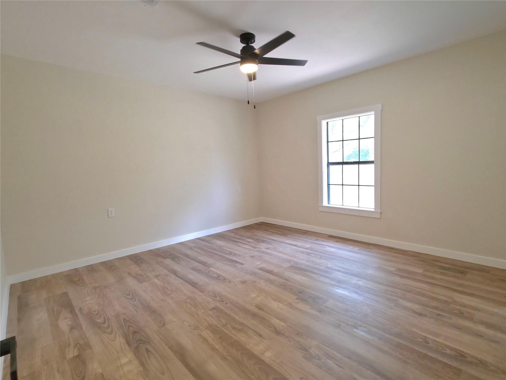 109 Cernosek Rd, La Grange, TX 78945